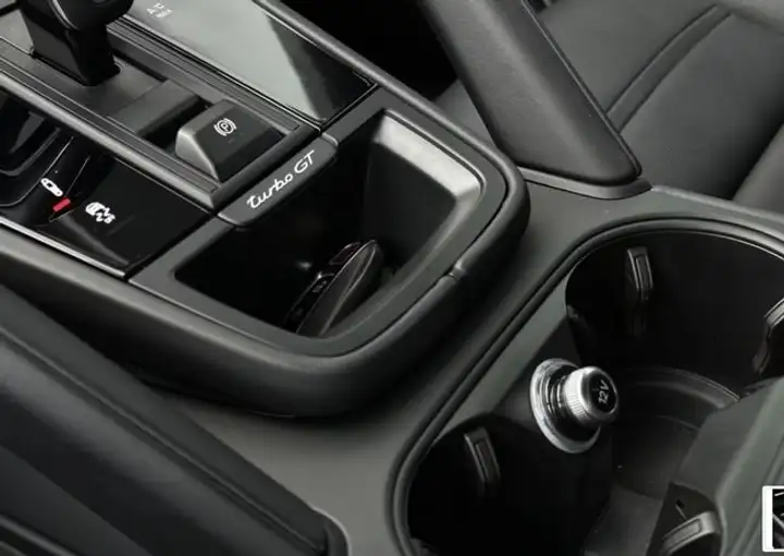Porsche Cayenne 2023, foto 13