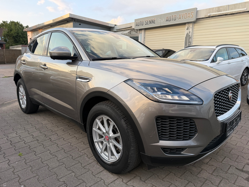 Jaguar E-Pace 1Hand~AWD~Leder~Navi~Scheckheft — photo 3