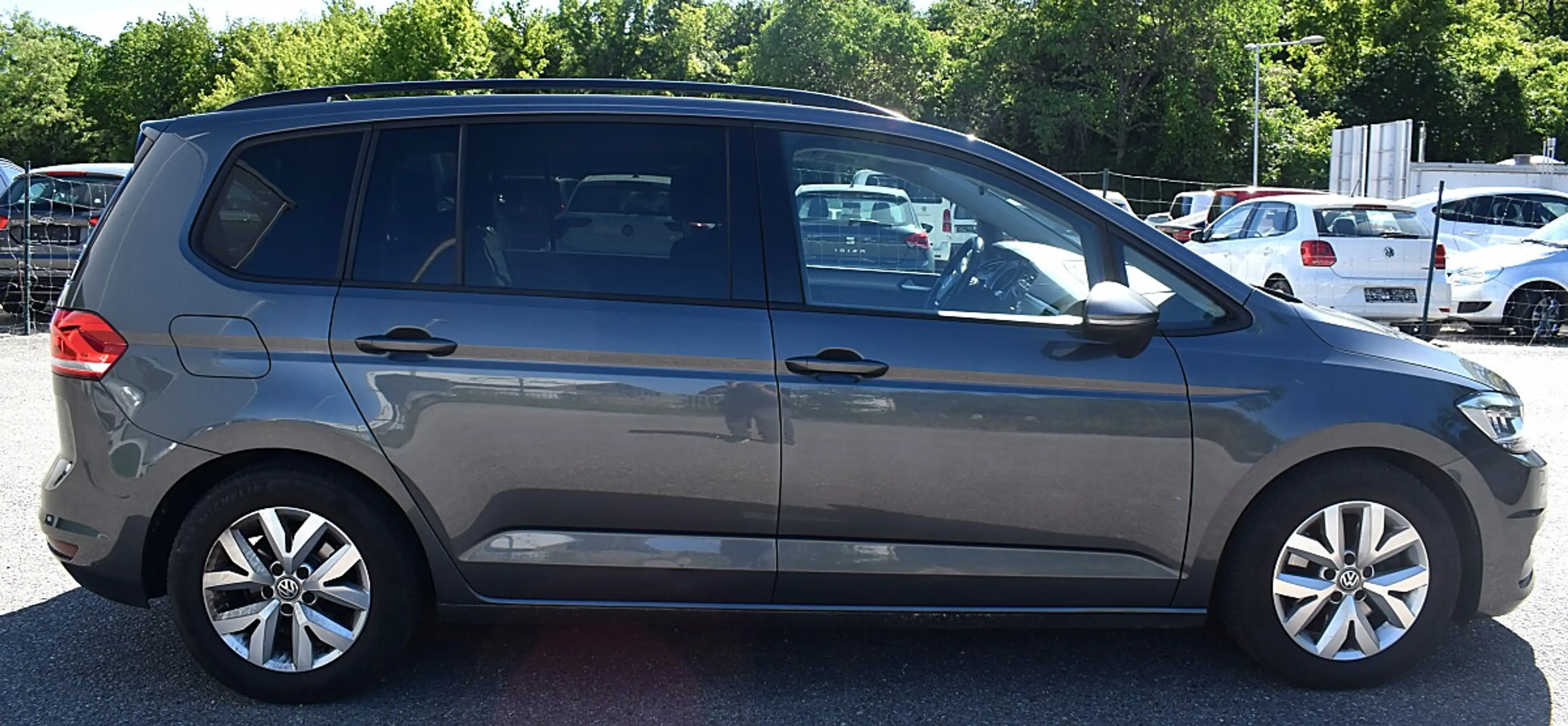 Volkswagen Touran Sky 1,6 SCR TDI 7 Sitze — photo 4