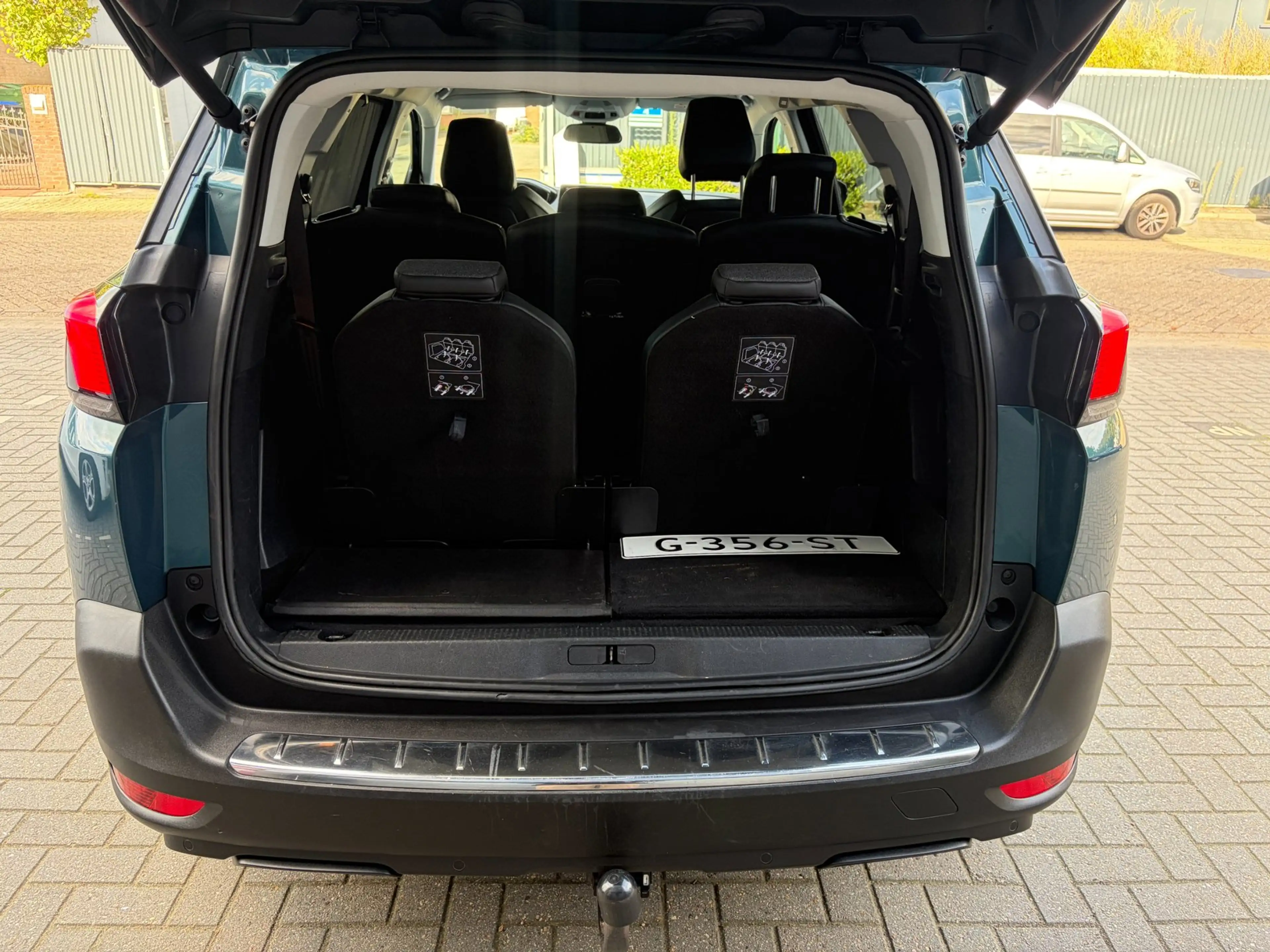 Peugeot 5008 1.2 PureTech Blue Lease Premium / 7-pers / Automaa — photo 5
