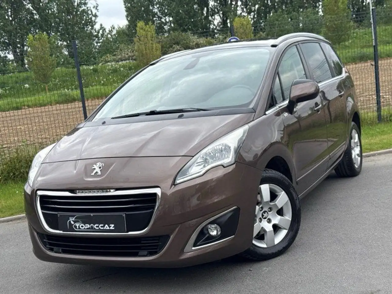 Peugeot 5008 1.6 HDI 120CH ALLURE * 06/2015 * 7 PLACE