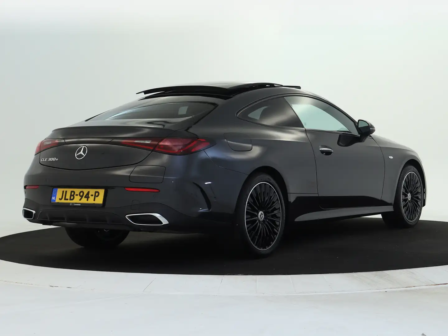 Mercedes-Benz CLE 300 Coupé e AMG Plug-In Hybride | Panoramadak | Burmes Gris - 2