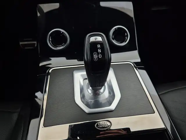 Land Rover Range Rover Evoque view 11