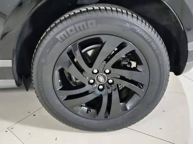 Land Rover Range Rover Evoque view 9