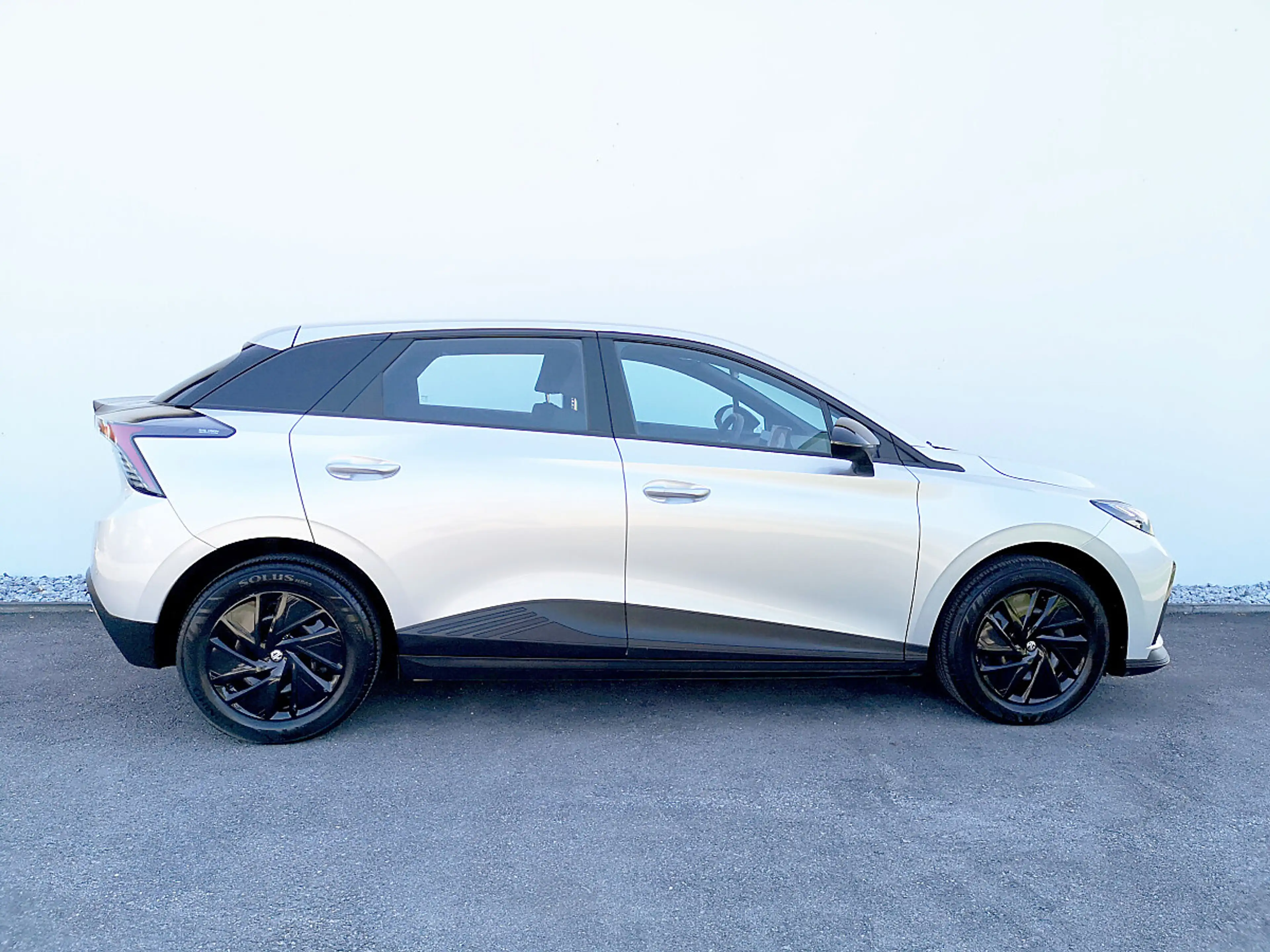 MG MG4 EV 51 kWh Standard — photo 9