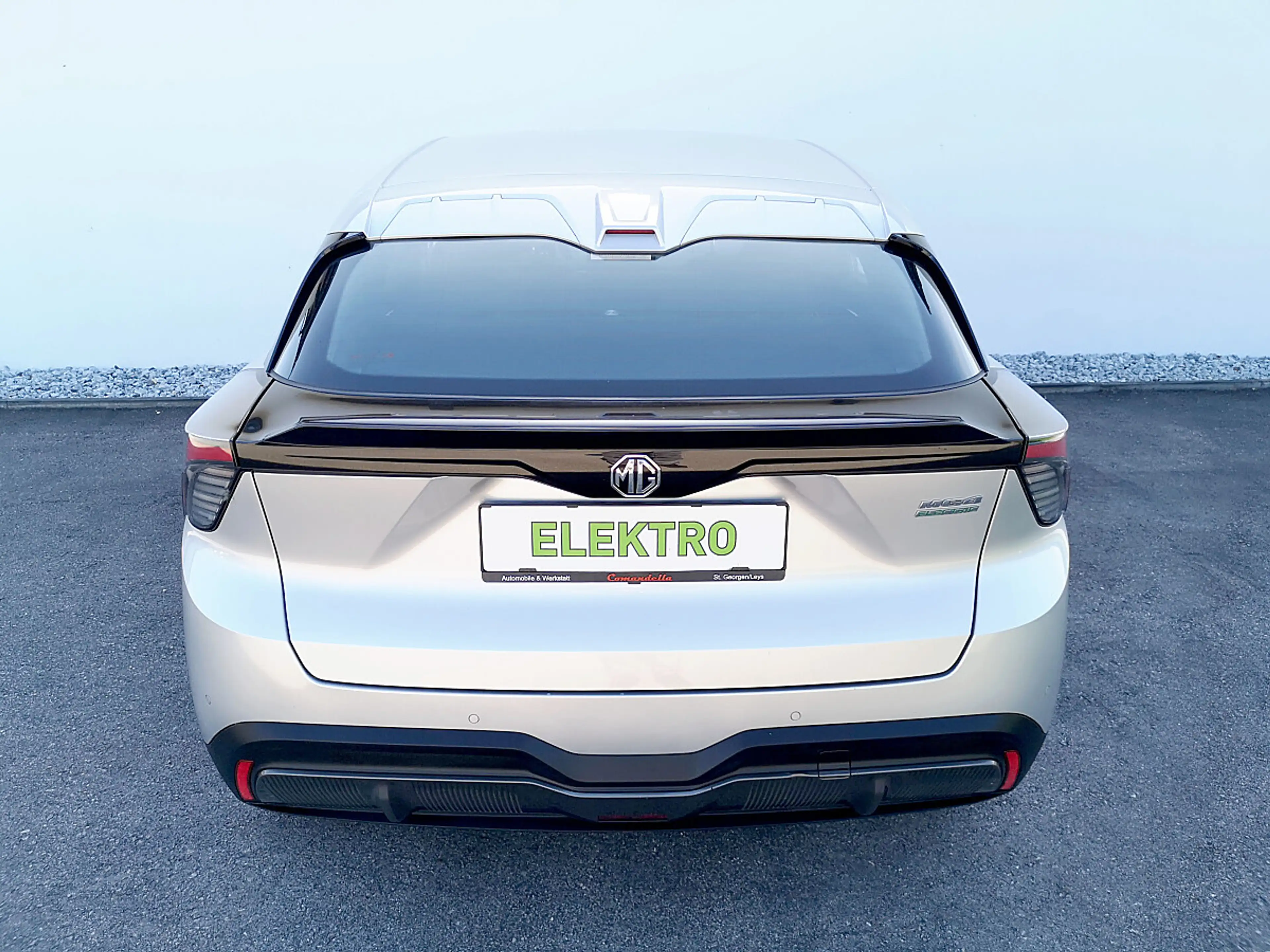 MG MG4 EV 51 kWh Standard — photo 8