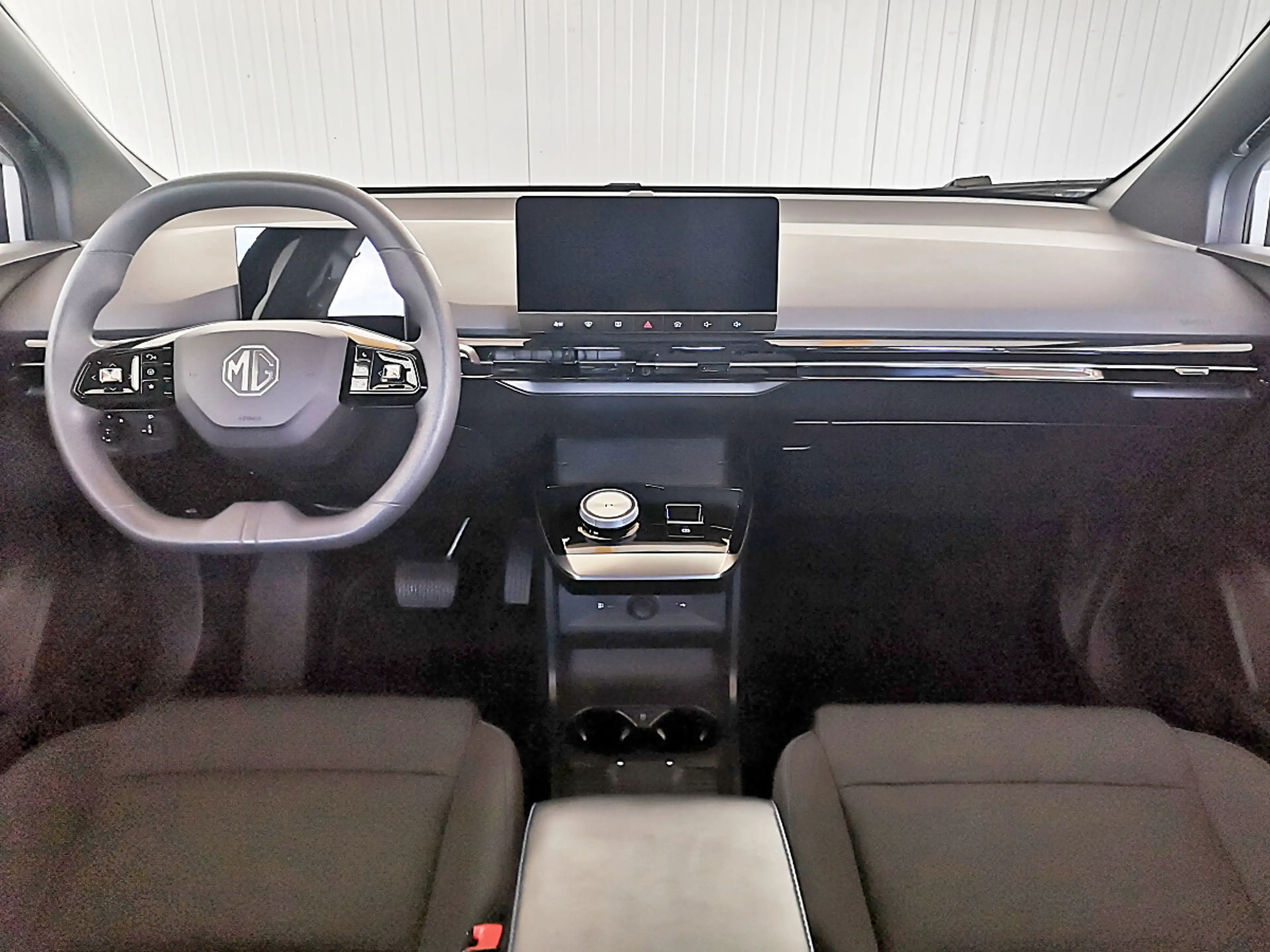 MG MG4 EV 51 kWh Standard — photo 12