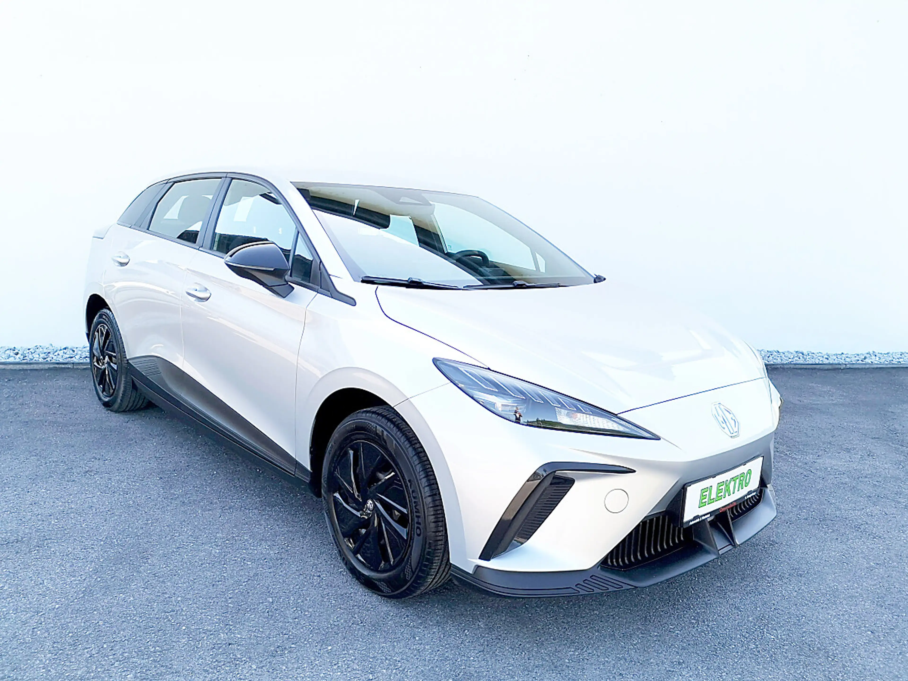 MG MG4 EV 51 kWh Standard — photo 5
