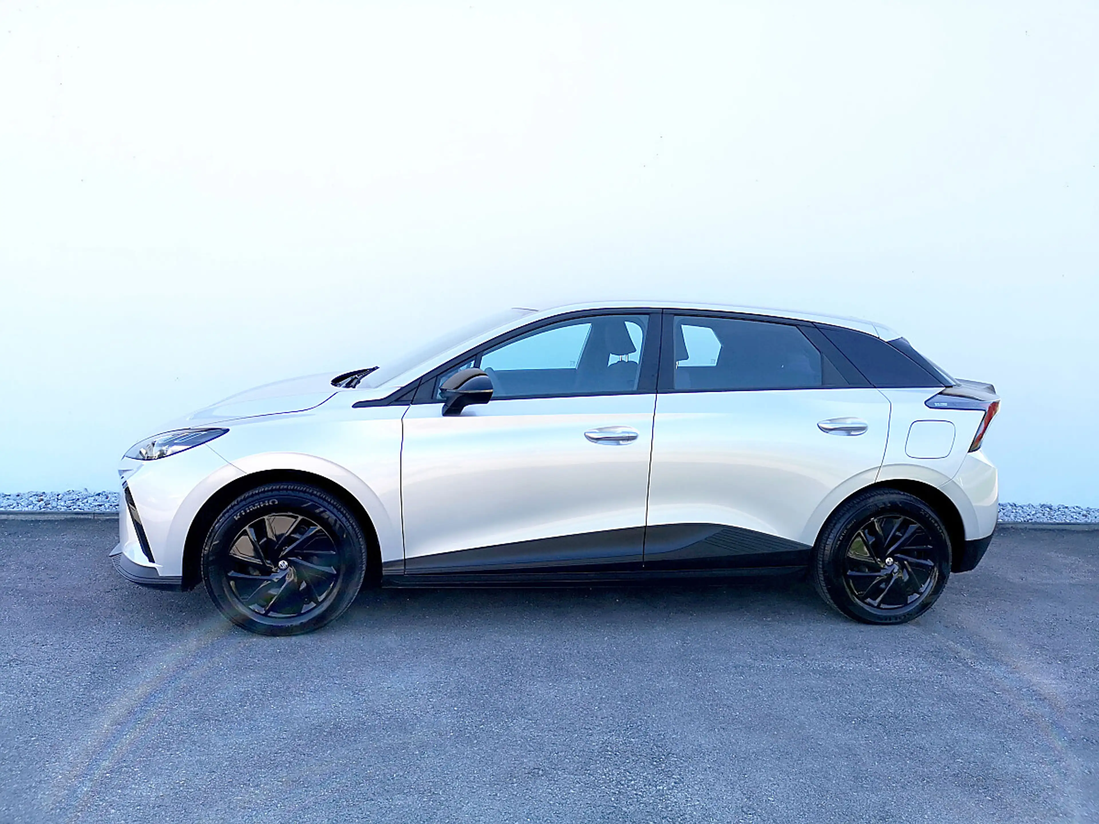 MG MG4 EV 51 kWh Standard — photo 6