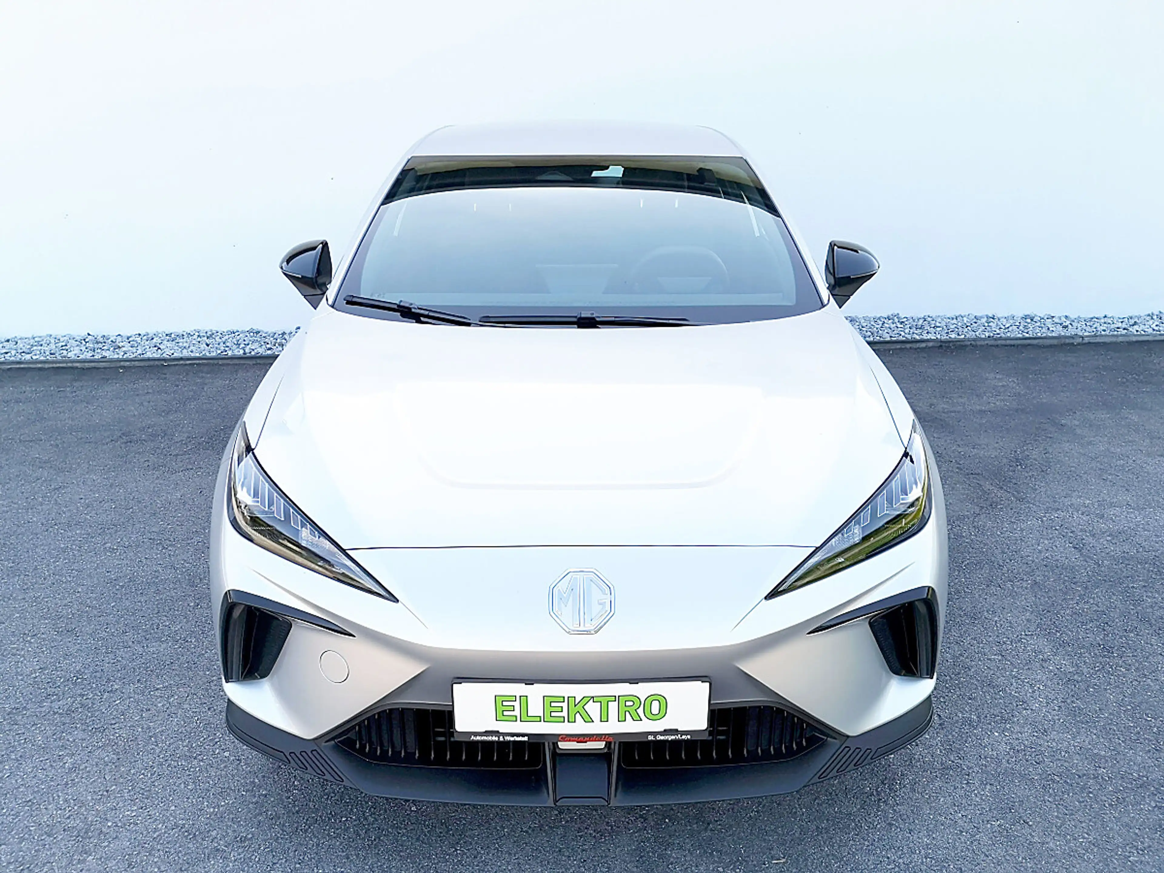 MG MG4 EV 51 kWh Standard — photo 4