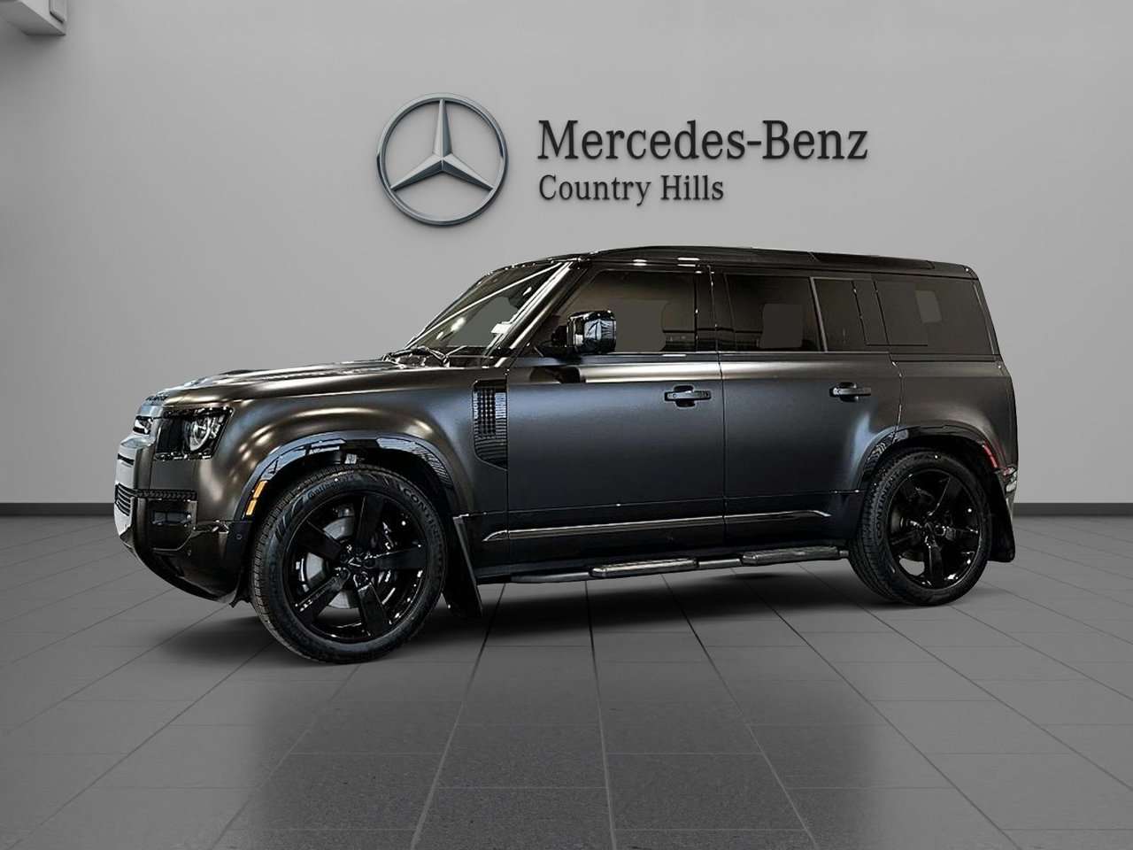 2026 Land Rover Defender 110 P525 V8 Rare V8 Edition! No luxury tax!