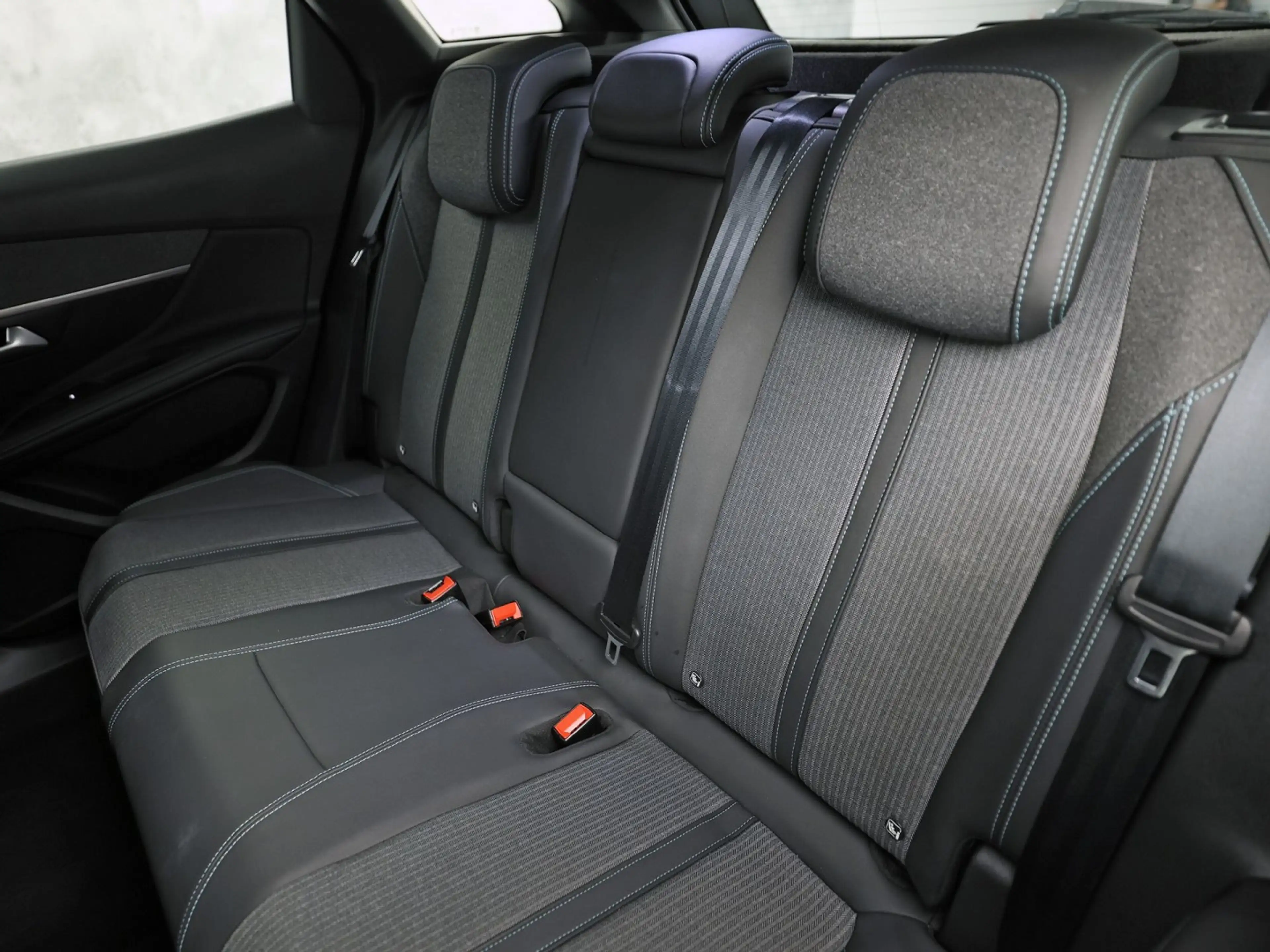 Peugeot 3008 1.6 HYbrid 225 Allure Pack 225Pk Automaat (SOH 98, — photo 15