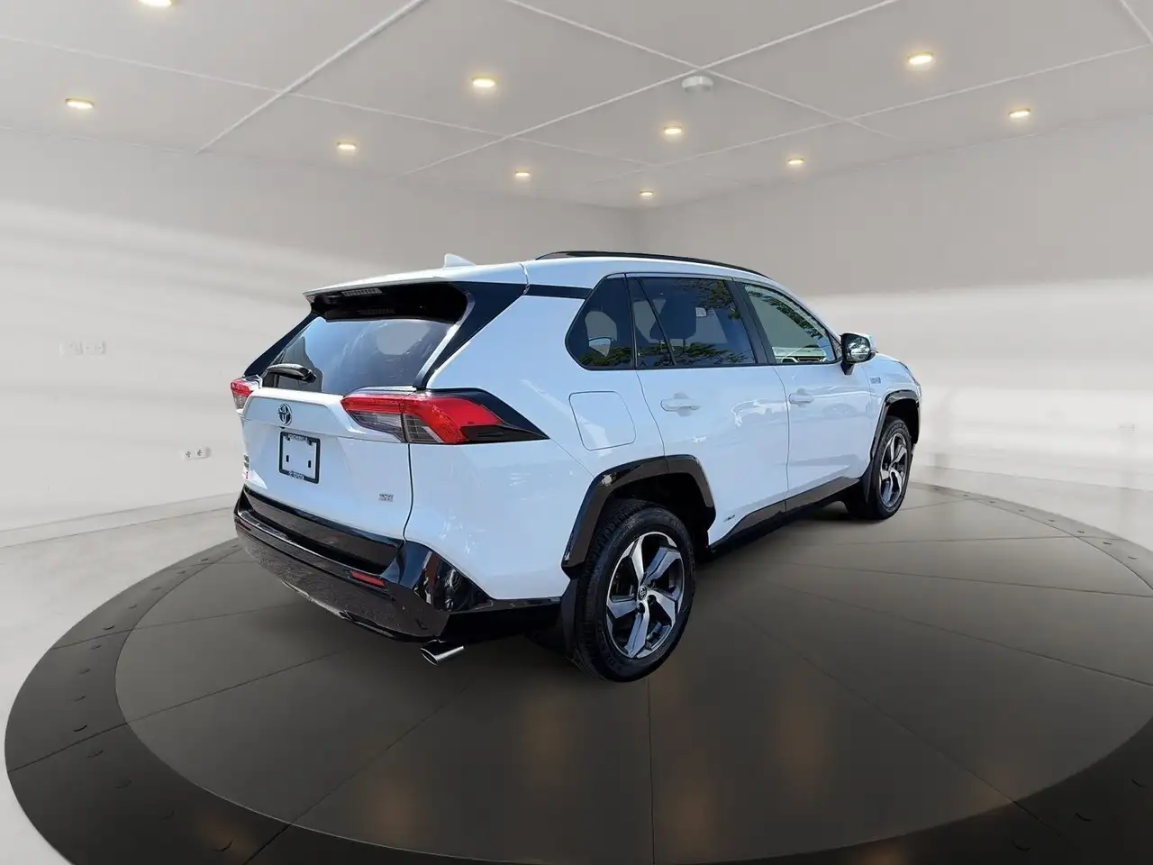 Toyota RAV 4 Prime снимка Toyota RAV 4 Prime