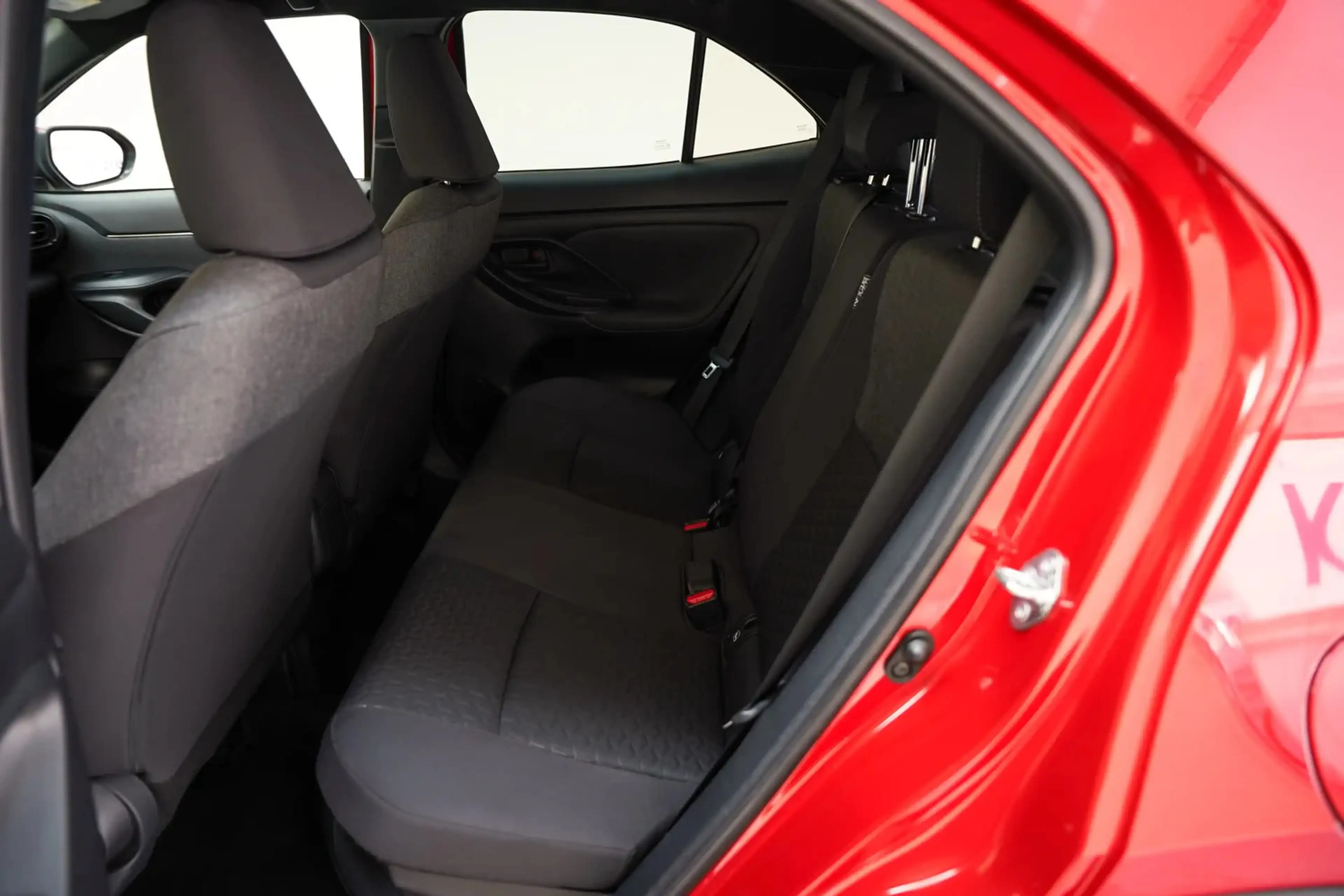 Toyota Yaris Cross 1.5 Hybrid First Edition [ Led Camera Apple CarPla — photo 14