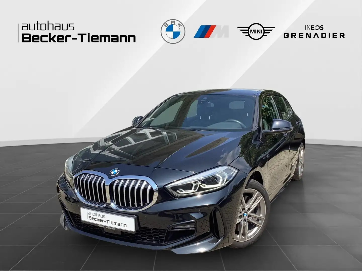 BMW 120 i Hatch 17" / M Paket / Sitzheiz / Shadow / DAB / Schwarz - 1