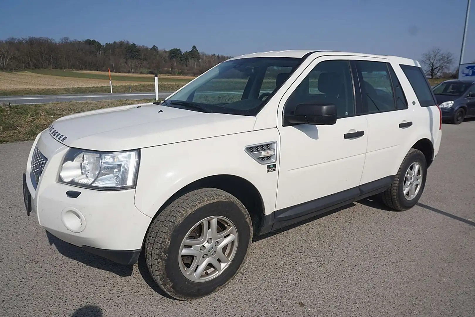 Land Rover Freelander 2,2 Td4_e E Weiß - 1