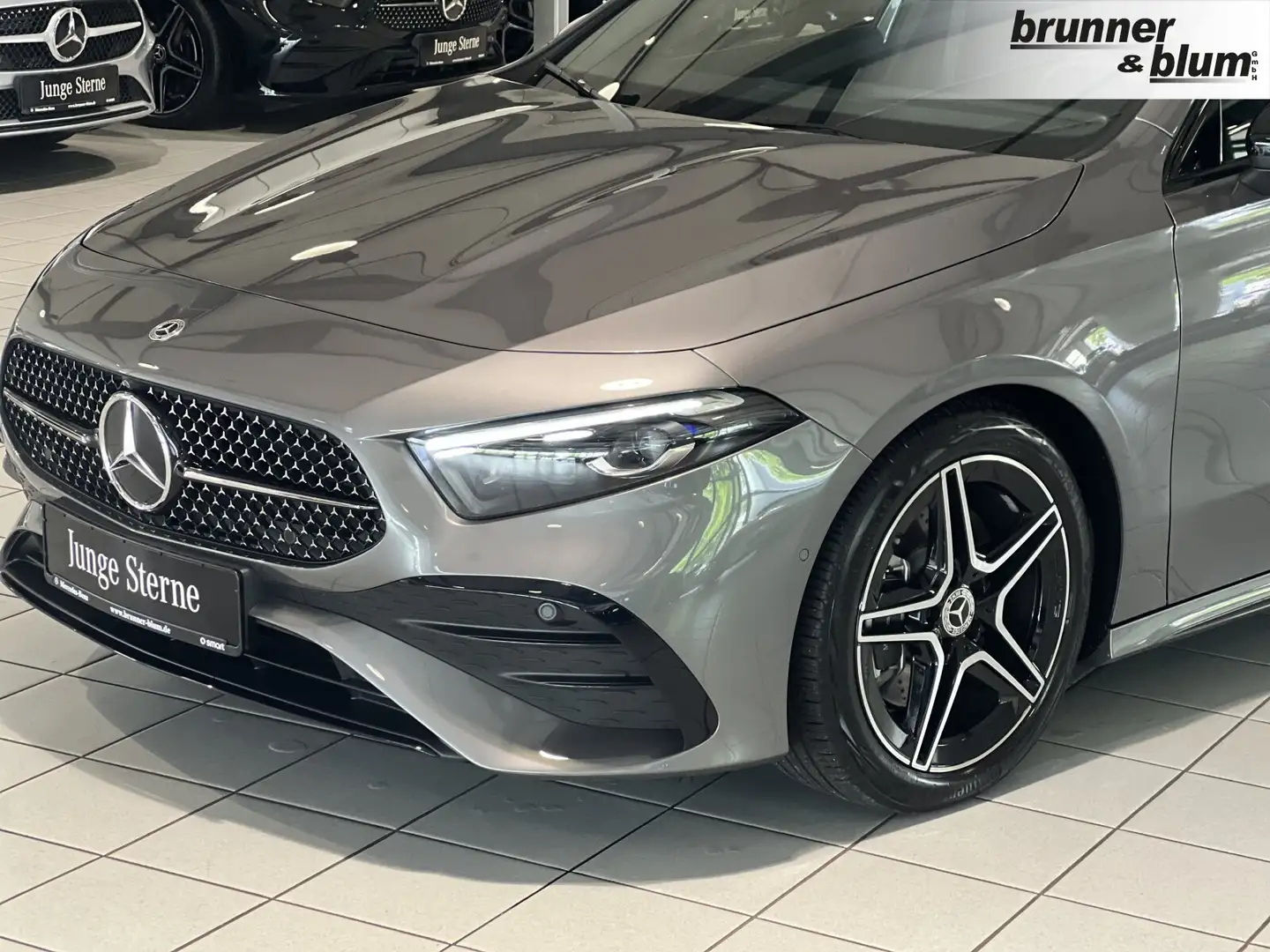 Mercedes-Benz A 220 A 220 4M AMG Prem+,Panodach,Night,Memory,Sound, BC Gris - 2
