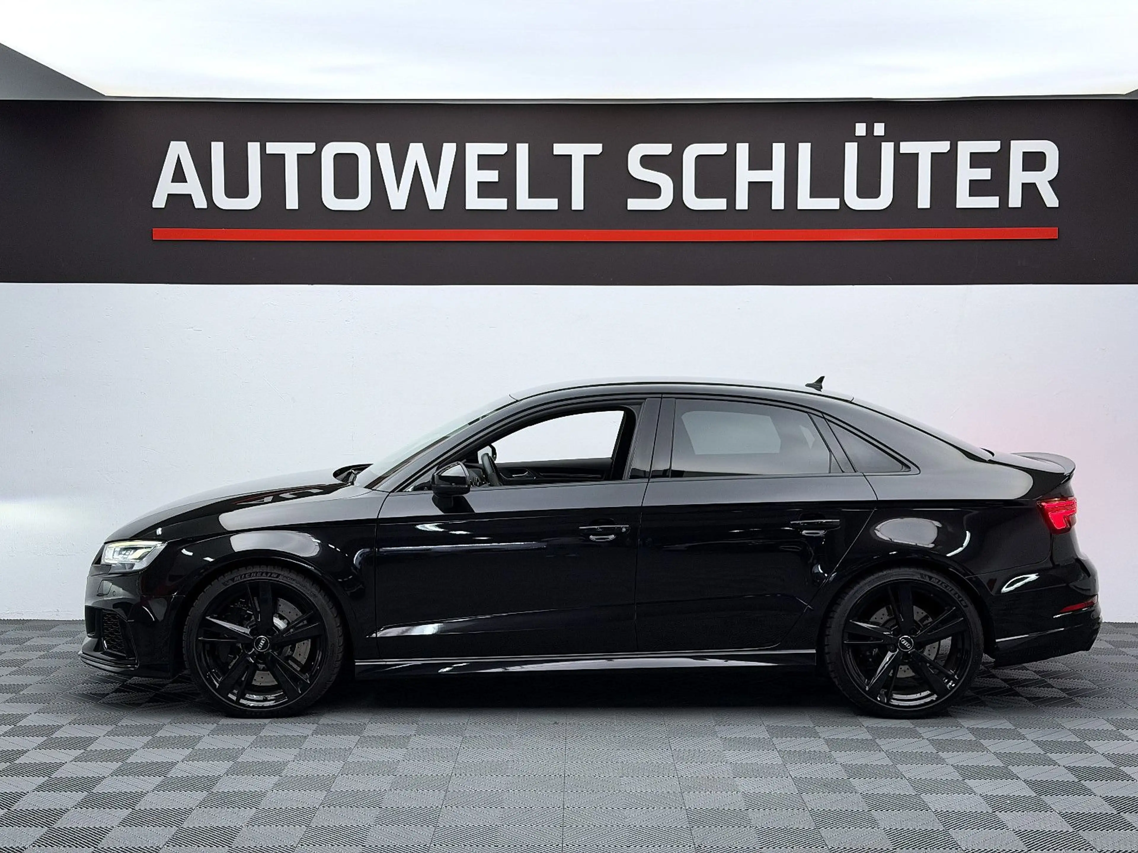 Audi RS3 Lim. 2.5 TFSI quattro *STAGE2*HURRICANE-AGA* — photo 2