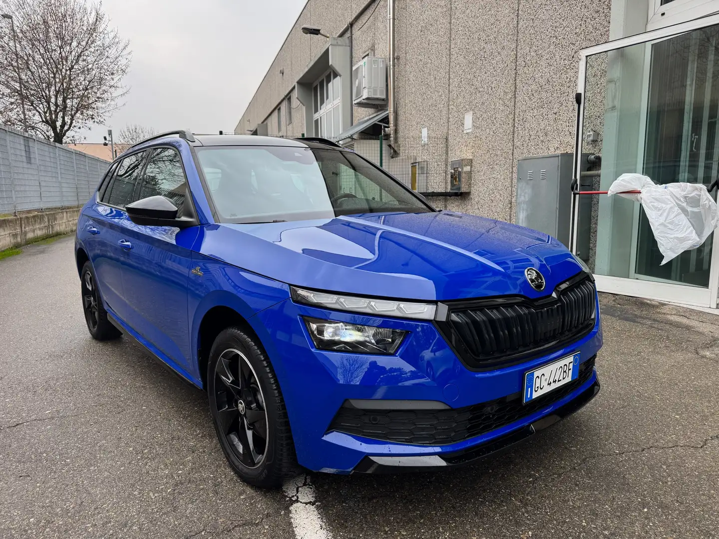 Skoda Kamiq 1.0 G-Tec Monte Carlo 90CV " OTTIMO PREZZO " Blau - 2