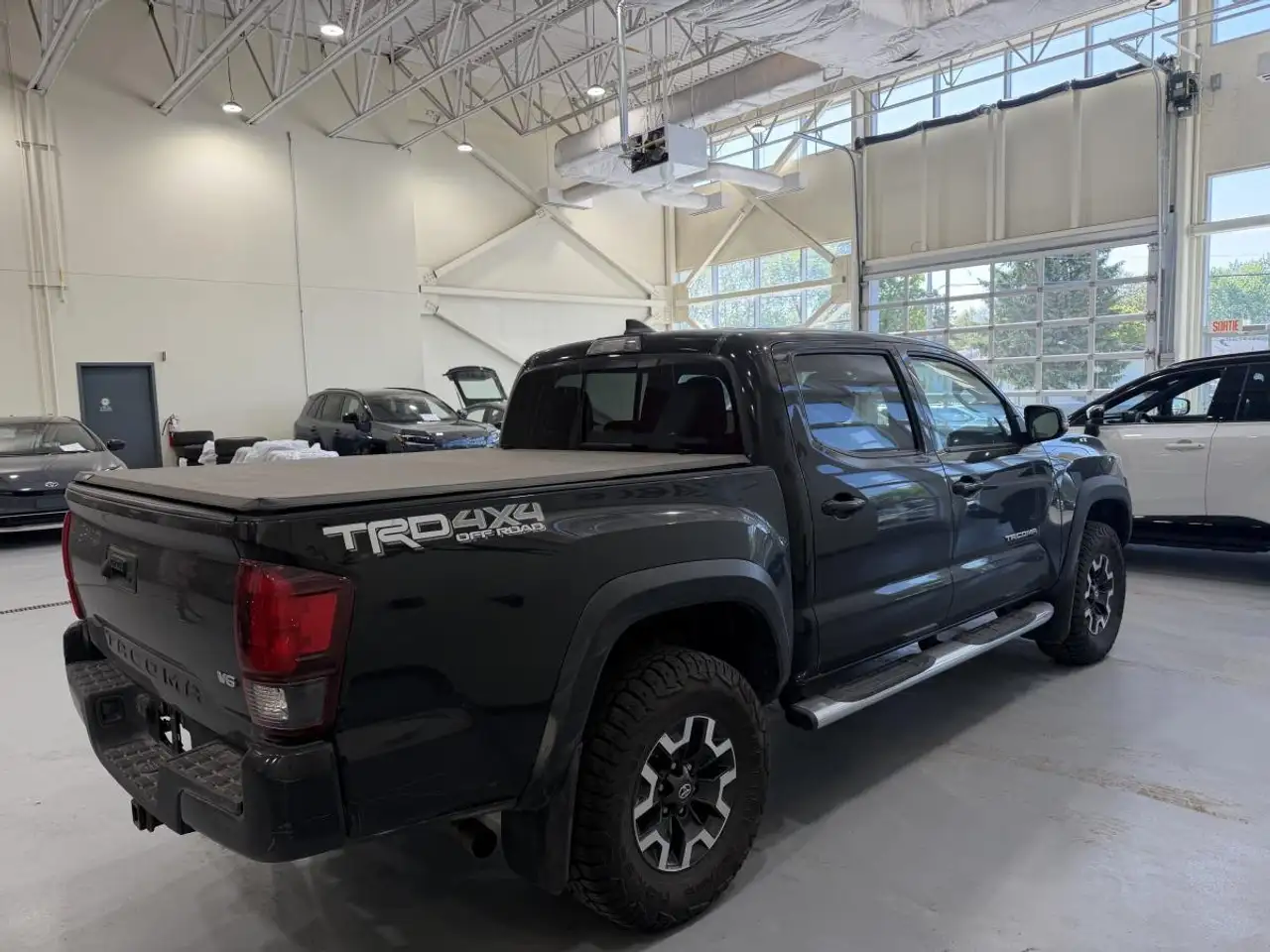 Toyota Tacoma снимка Toyota Tacoma