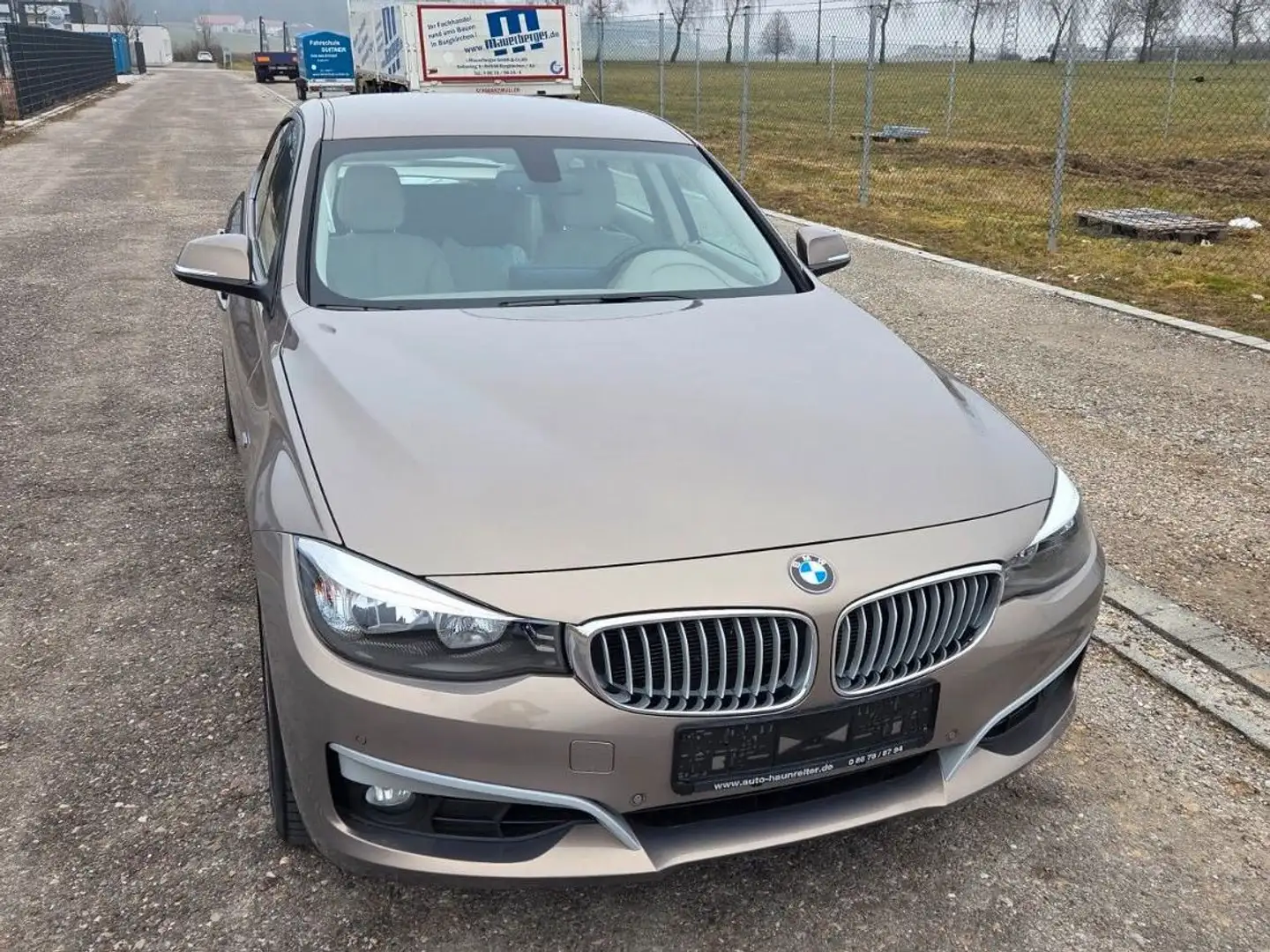 BMW 320 320i GT Aut. Beige - 1