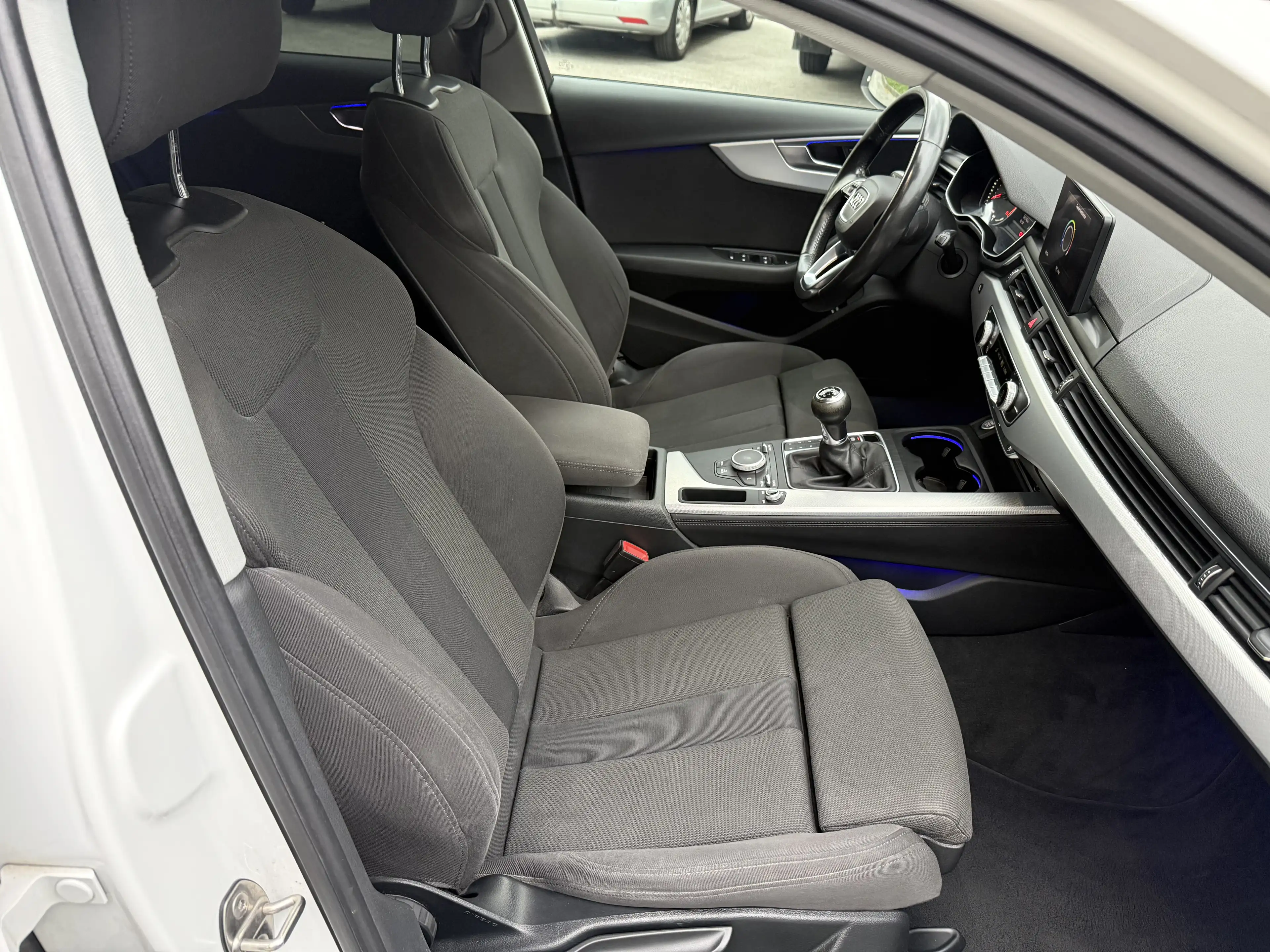 Audi A4 design 2.0 TDI — photo 15