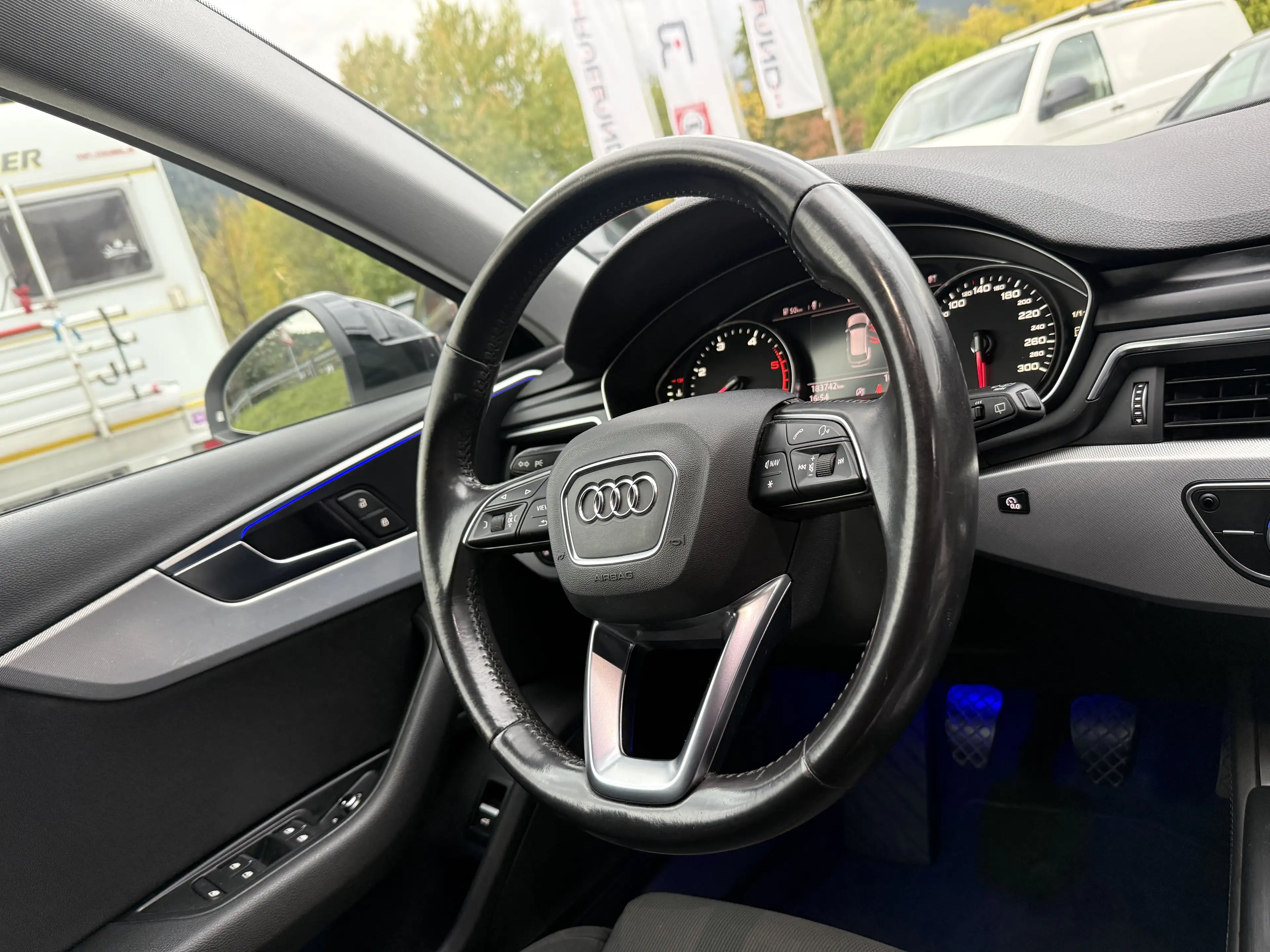 Audi A4 design 2.0 TDI — photo 11