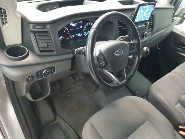Ford Transit view 11