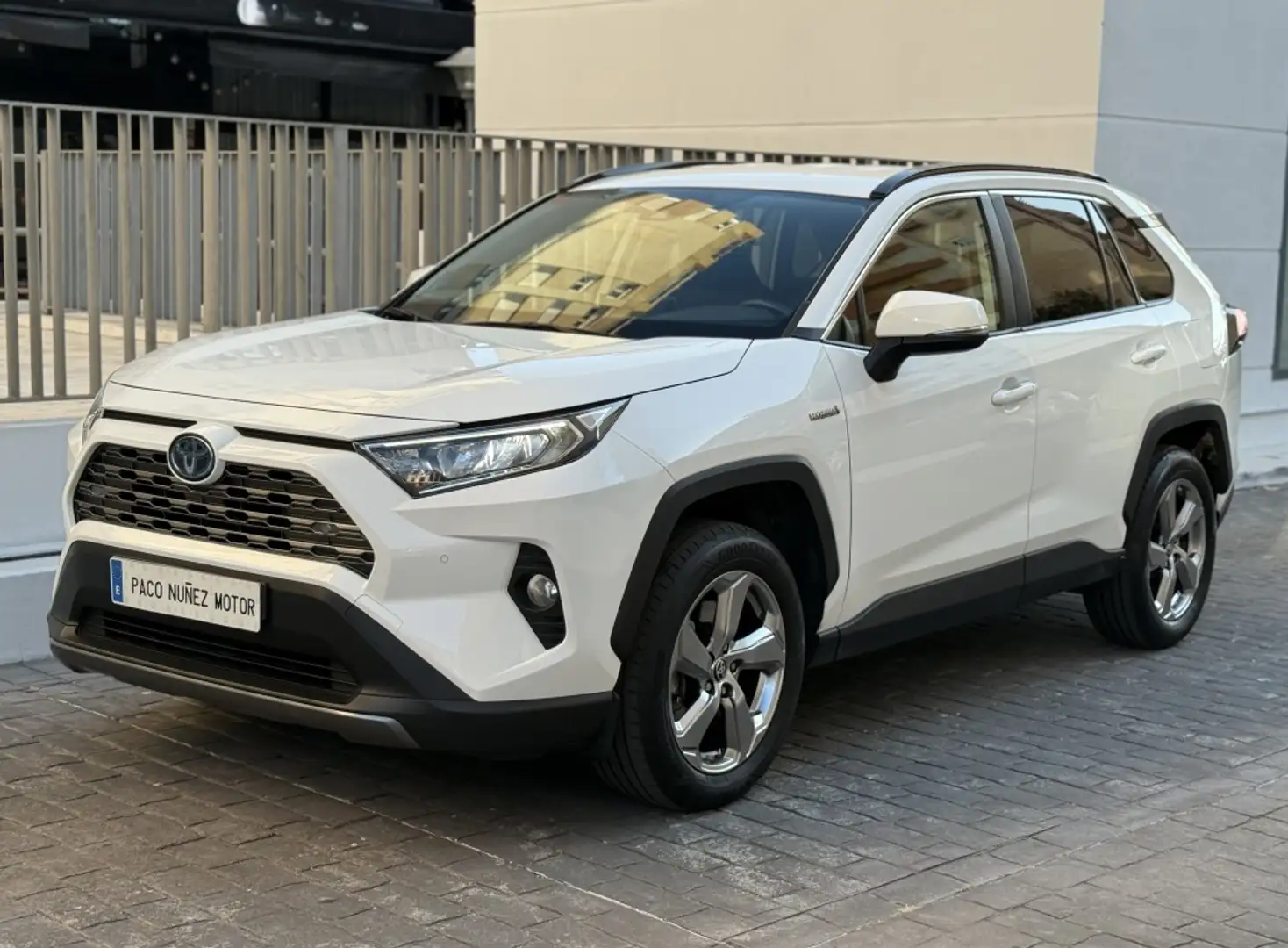 Toyota RAV 4 2.5 hybrid 4WD Advance Bianco - 1