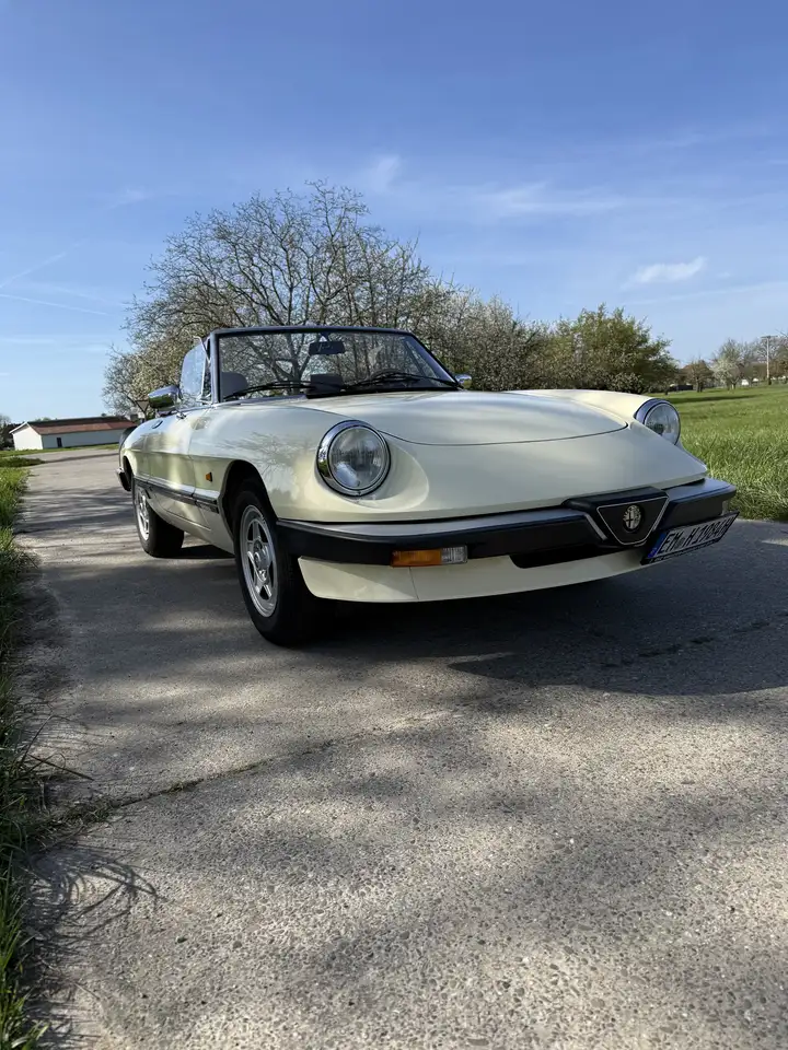 Alfa Romeo Spider 2.0, 1a, foto 2