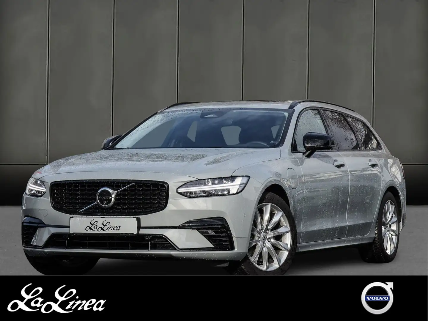 Volvo V90 T8 Recharge AWD Plus Dark NP:85.700,-/360°/PANO... Grau - 1