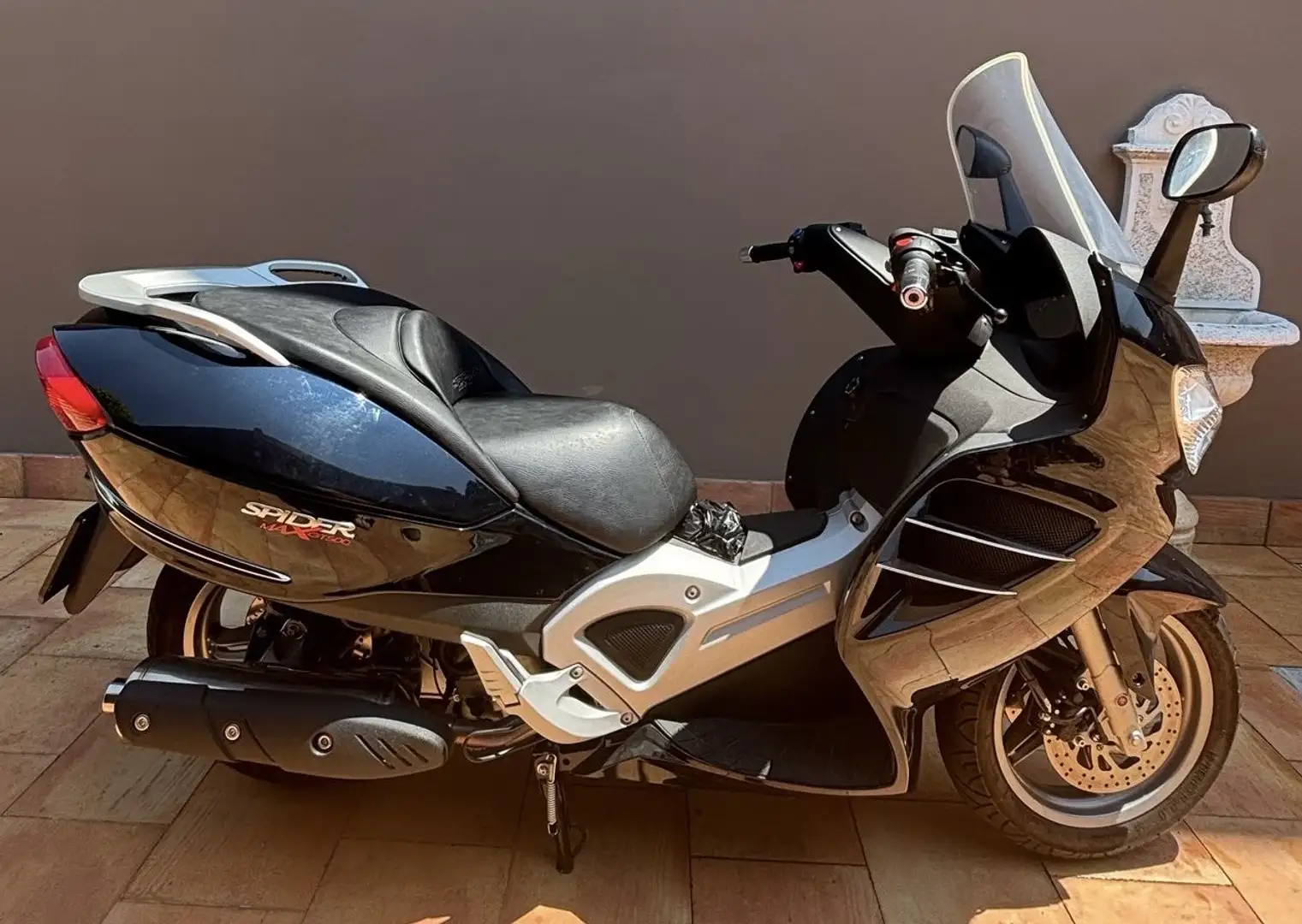 Malaguti Spidermax 500 GT Nero - 1