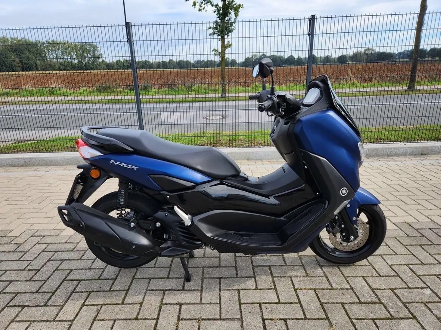 Yamaha NMAX Синій - 2