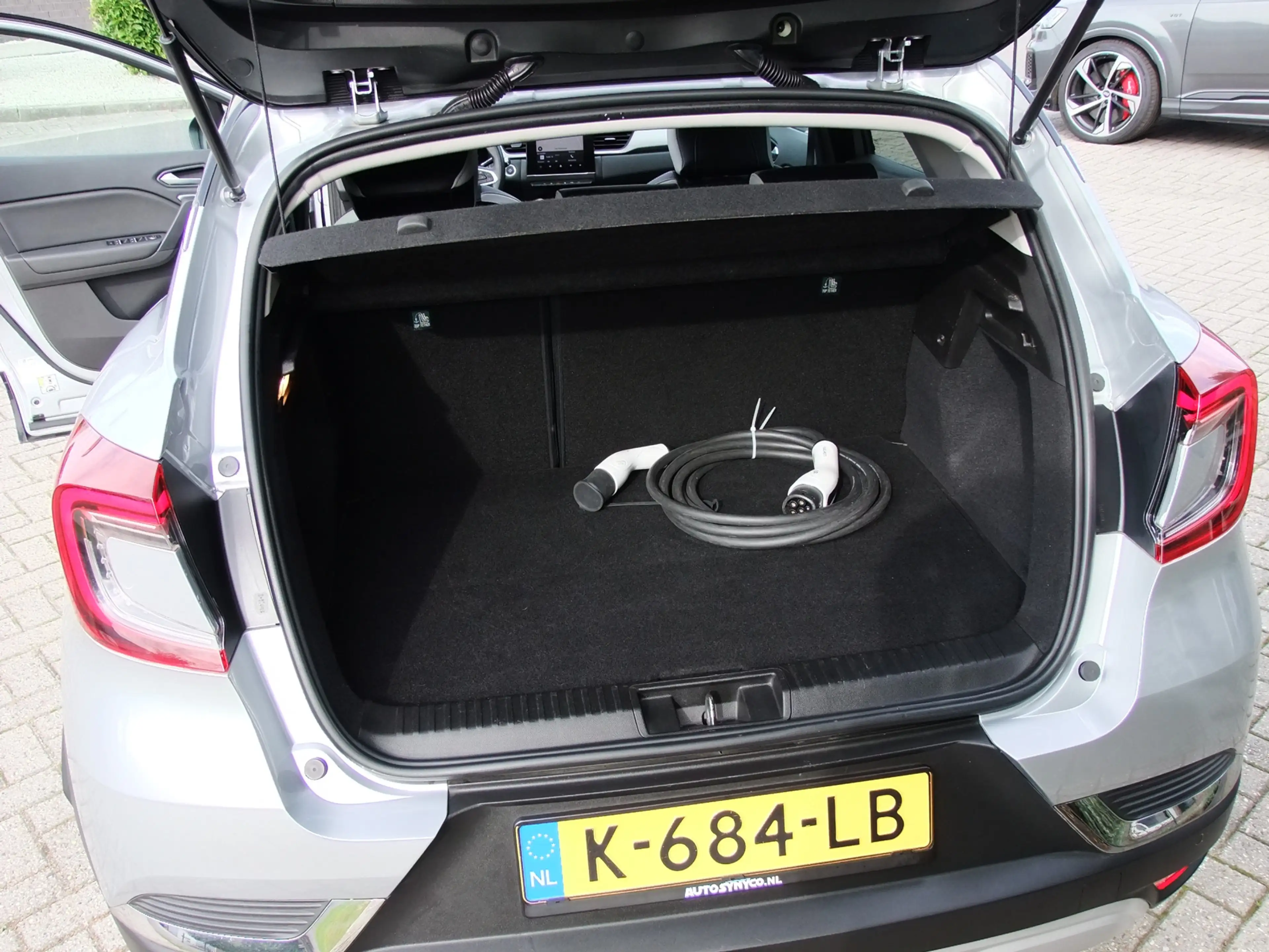 Renault Captur 1.6 E-Tech Plug-in Hybrid 160 Intens , 360 Camera, — photo 19