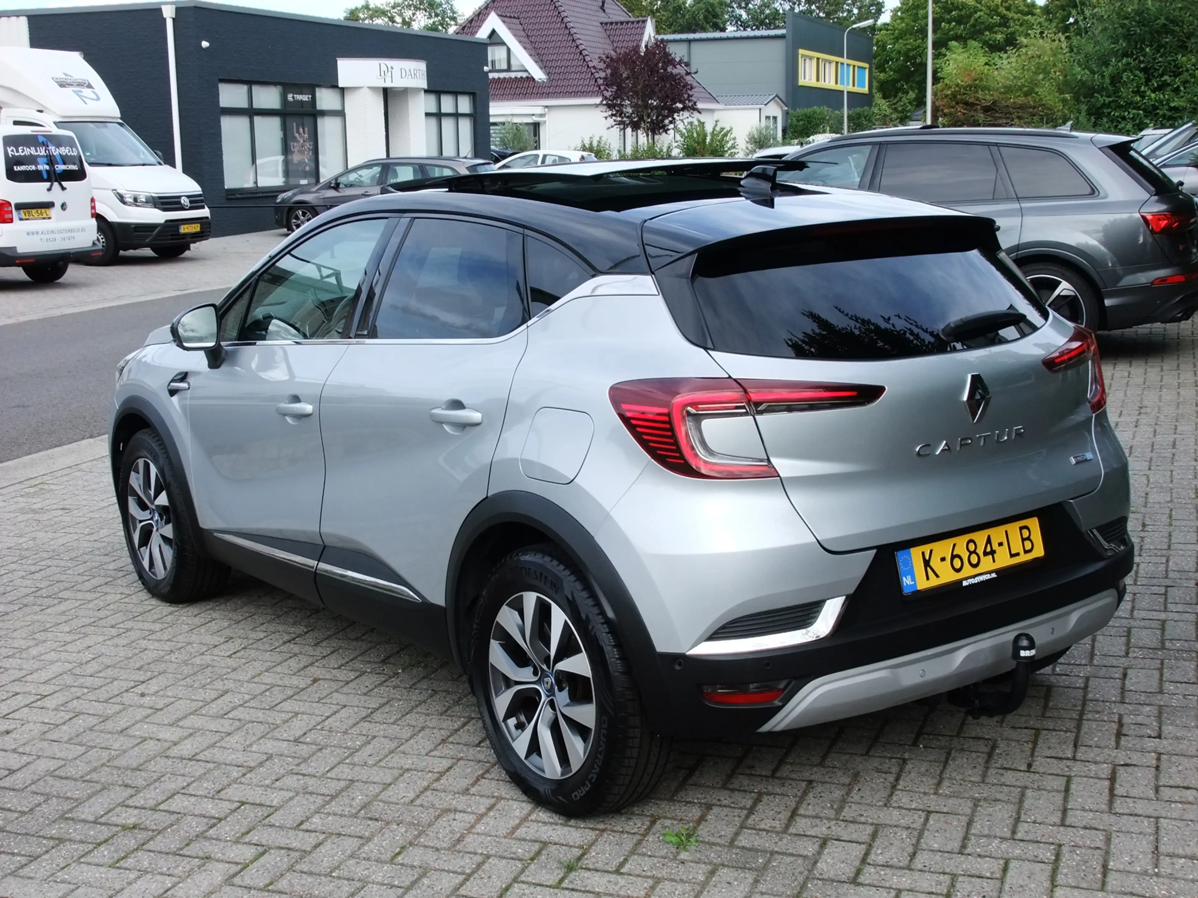 Renault Captur 1.6 E-Tech Plug-in Hybrid 160 Intens , 360 Camera, — photo 3