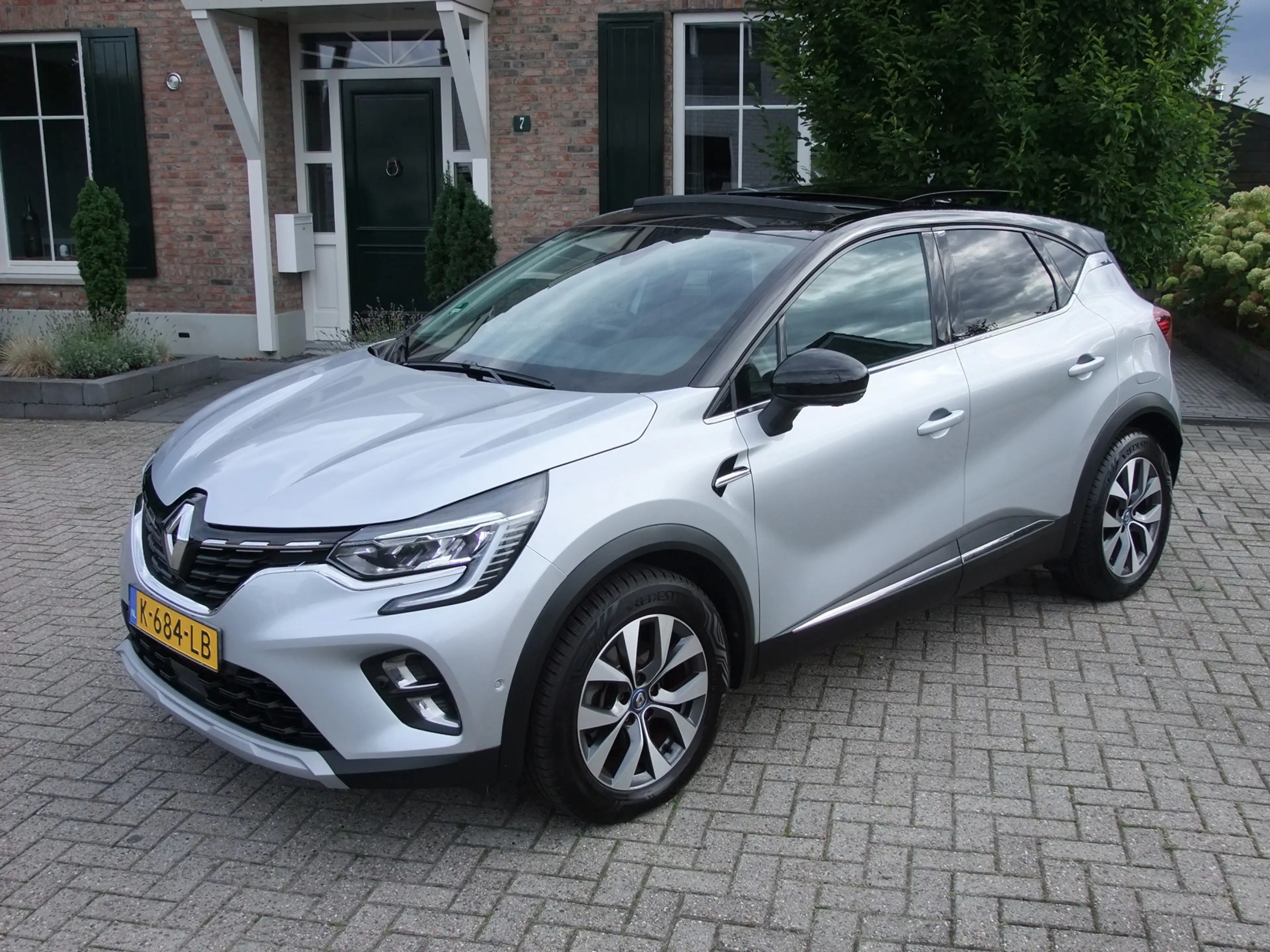 Renault Captur 1.6 E-Tech Plug-in Hybrid 160 Intens , 360 Camera,