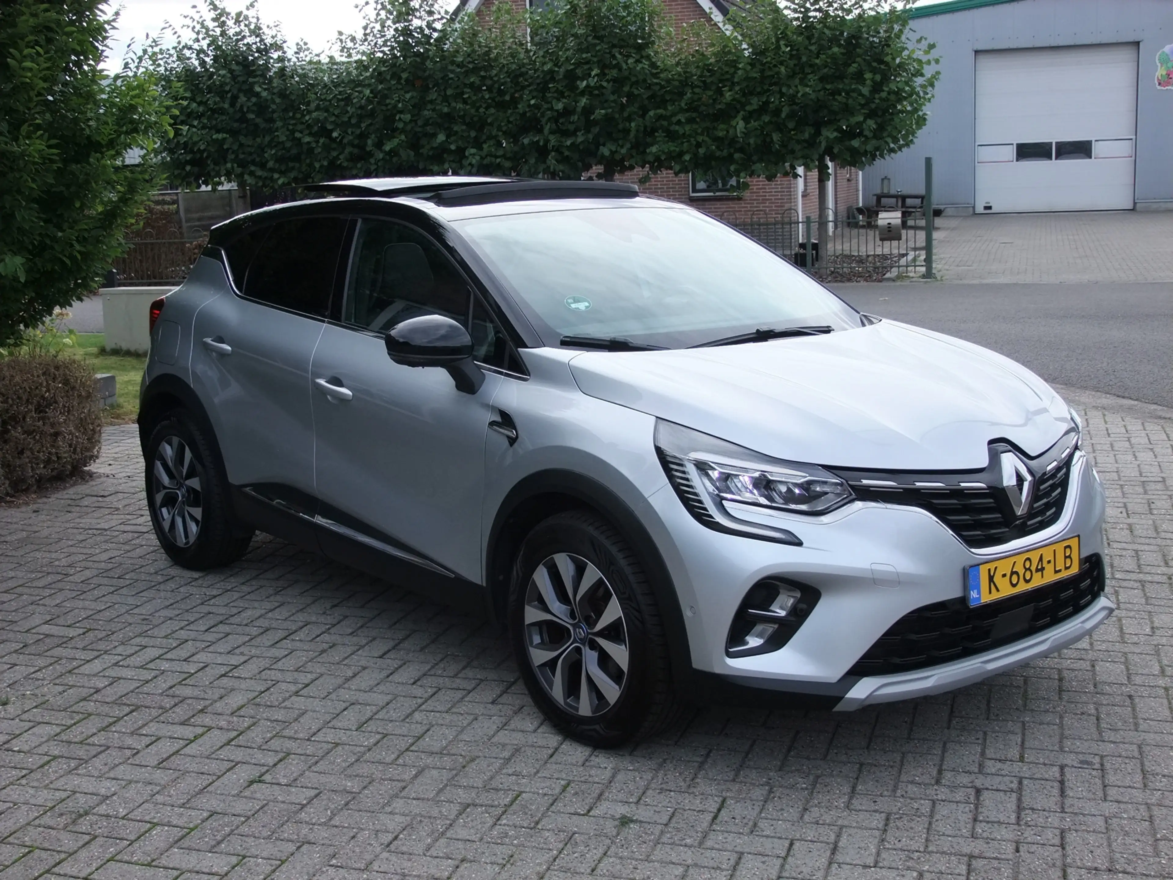 Renault Captur 1.6 E-Tech Plug-in Hybrid 160 Intens , 360 Camera, — photo 7