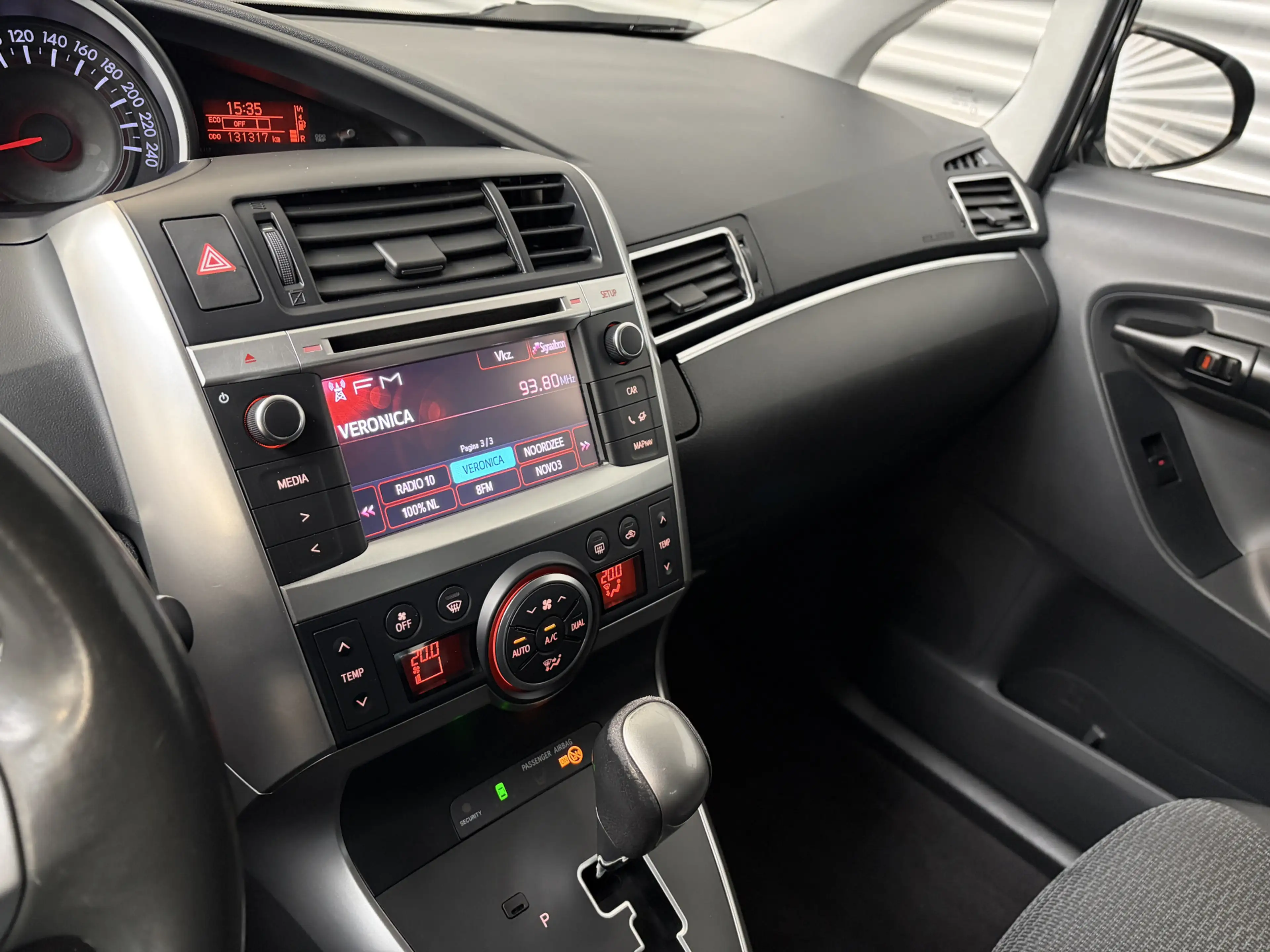 Toyota Verso 1.8 VVT-i Business/PDC V+A/CAM/KEY-LESS/LED/XENON/ — photo 13
