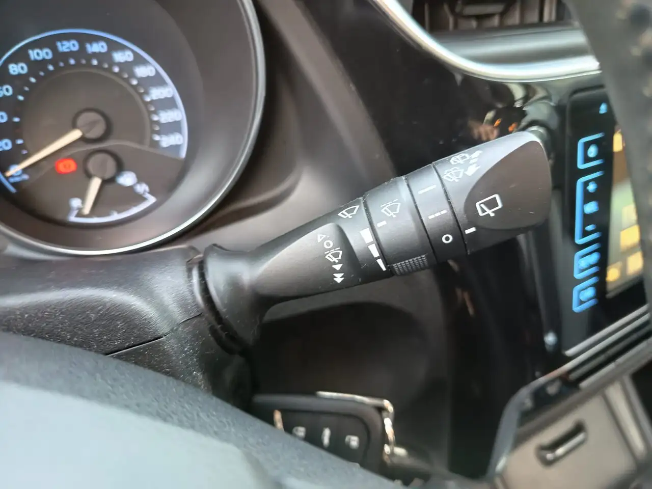 Toyota Auris — photo 12 sur 32