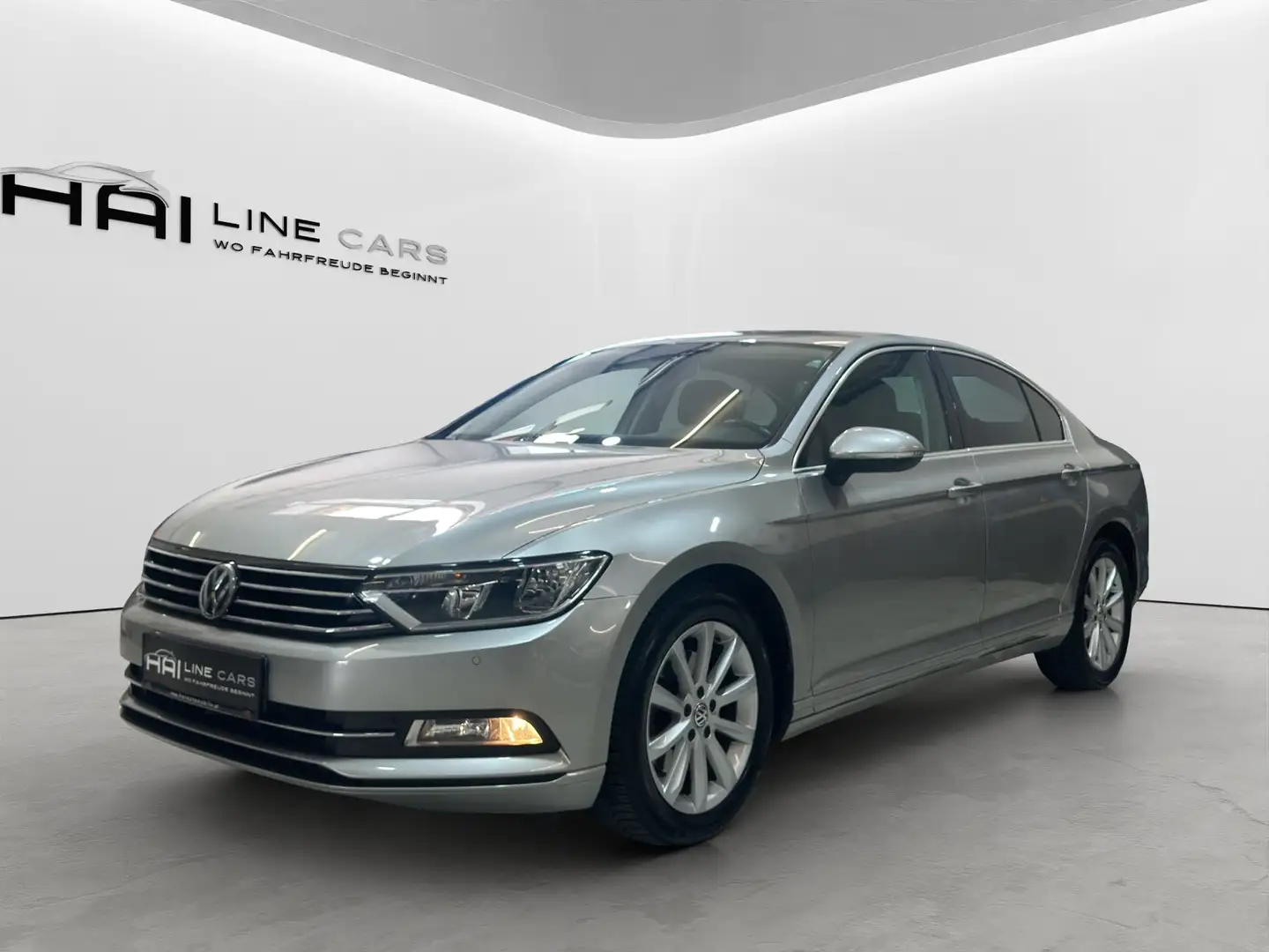 Volkswagen Passat 2,0 TDI DSG Kamera | AHK | Leder | Memory | Navi Silber - 1