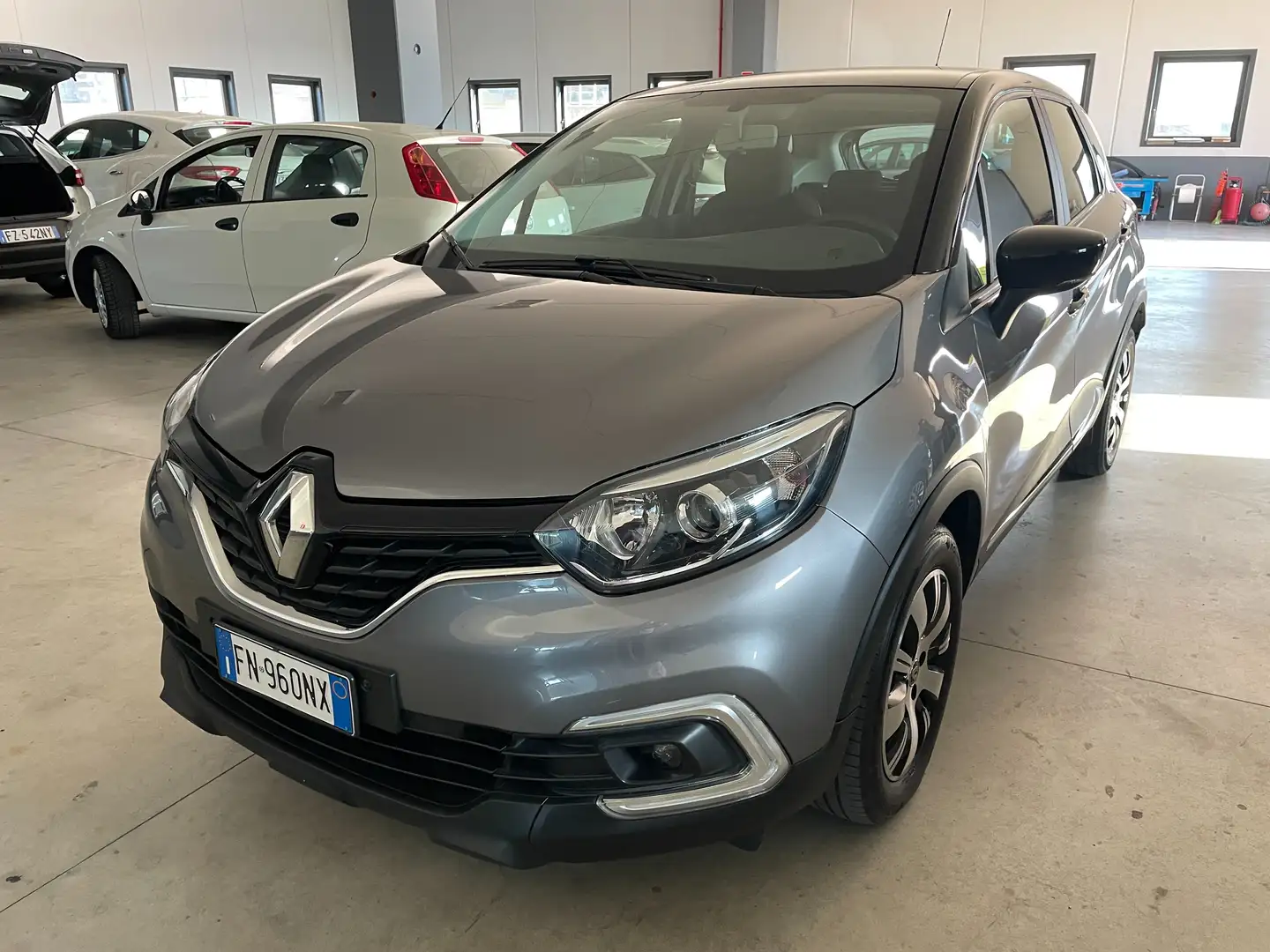 Renault Captur Captur  1.5 dci Life 90cvOK GUIDA NEOPATENTATA Gris - 2