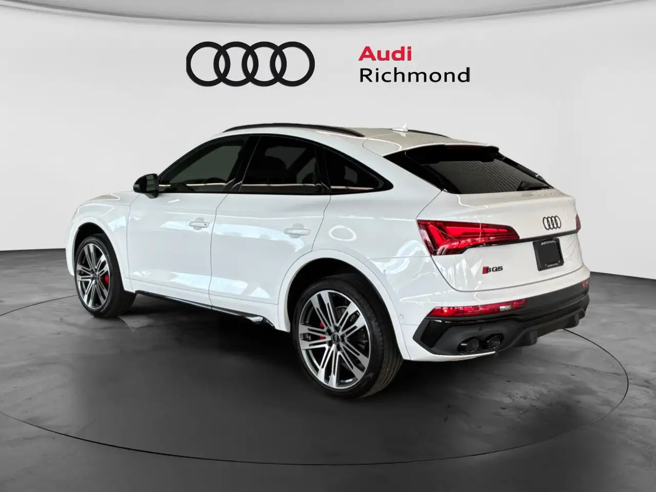 Audi SQ5 снимка Audi SQ5