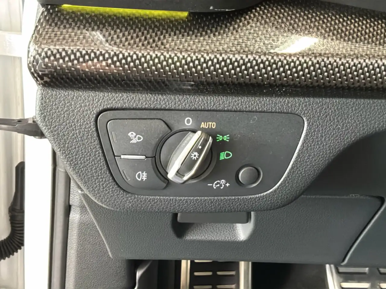 Audi SQ5 снимка Audi SQ5