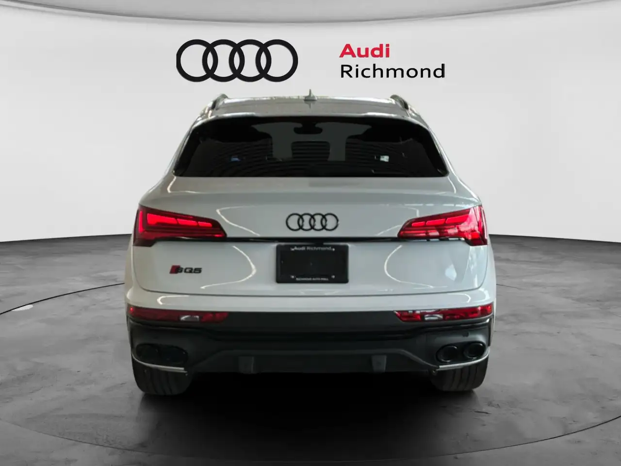 Audi SQ5 снимка Audi SQ5