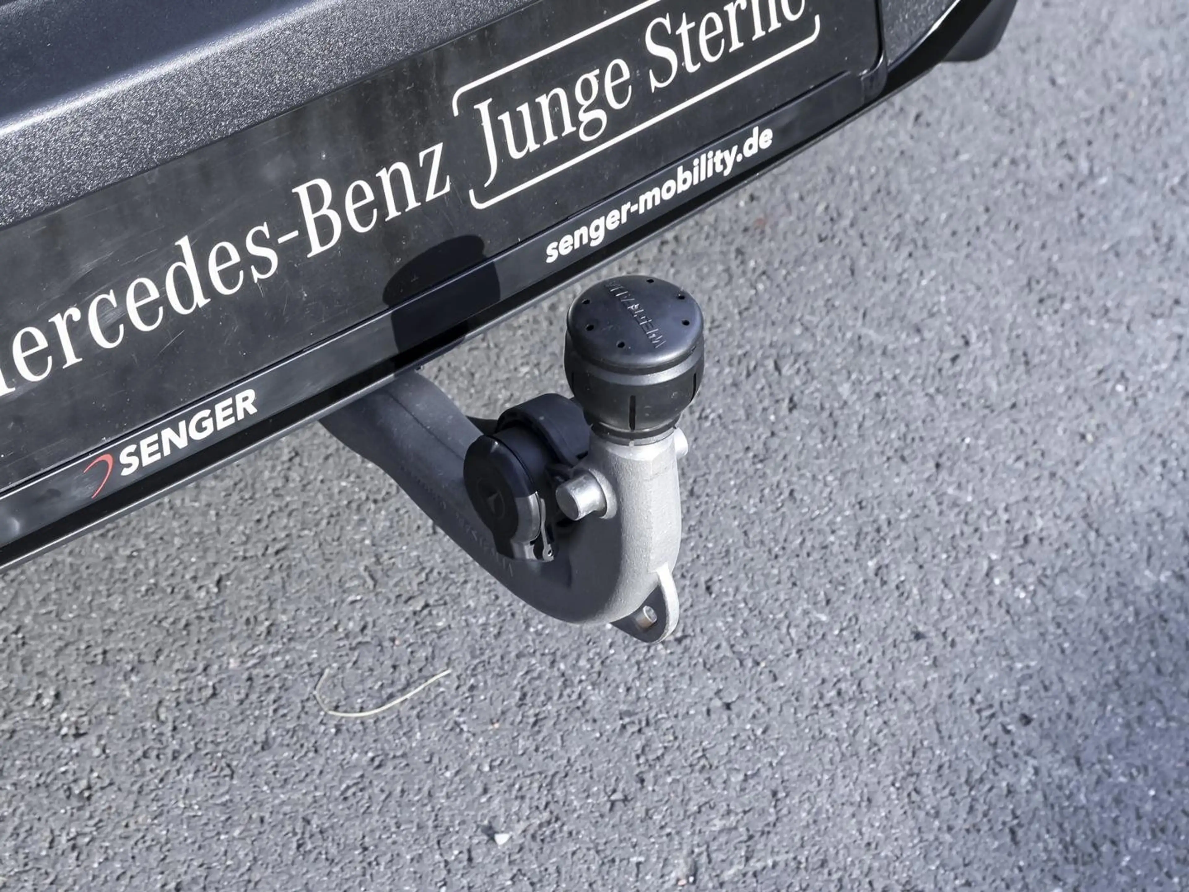 Mercedes-Benz EQA 300 4M AMG Night Pano 360° Burmester HUD AHK — photo 14