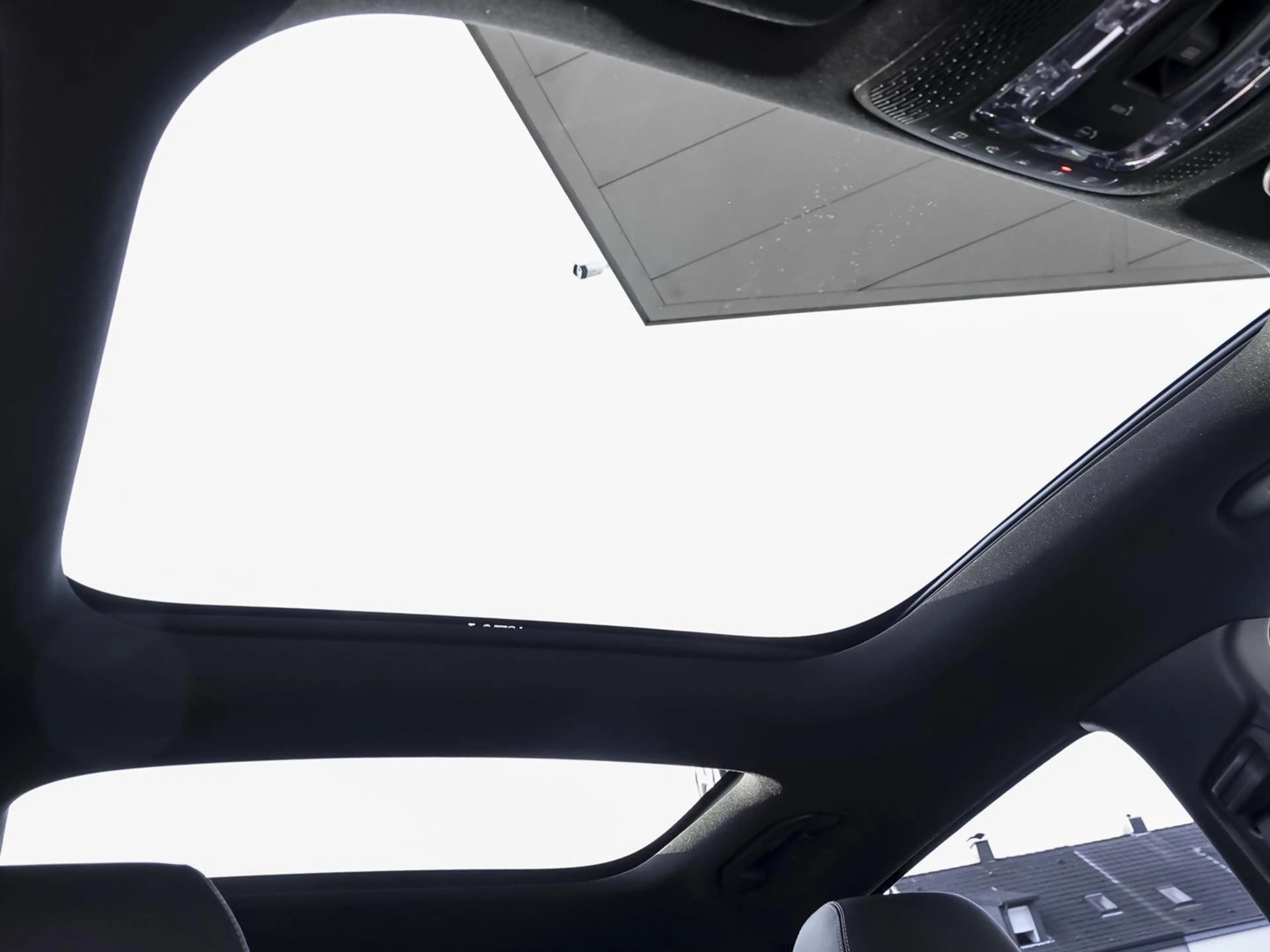 Mercedes-Benz EQA 300 4M AMG Night Pano 360° Burmester HUD AHK — photo 15