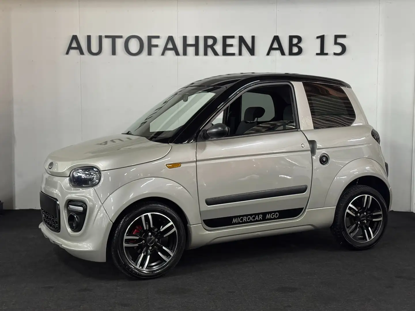 Microcar M.Go Luxe, DCI, RFK, Multimedia, Kostenlose Lieferung Gris - 1