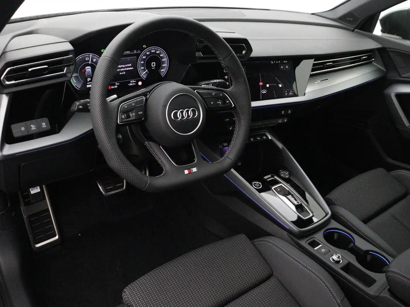 Audi A3 Sportback S edition 40 TFSI e 150 kW / 204 PK Gris - 2