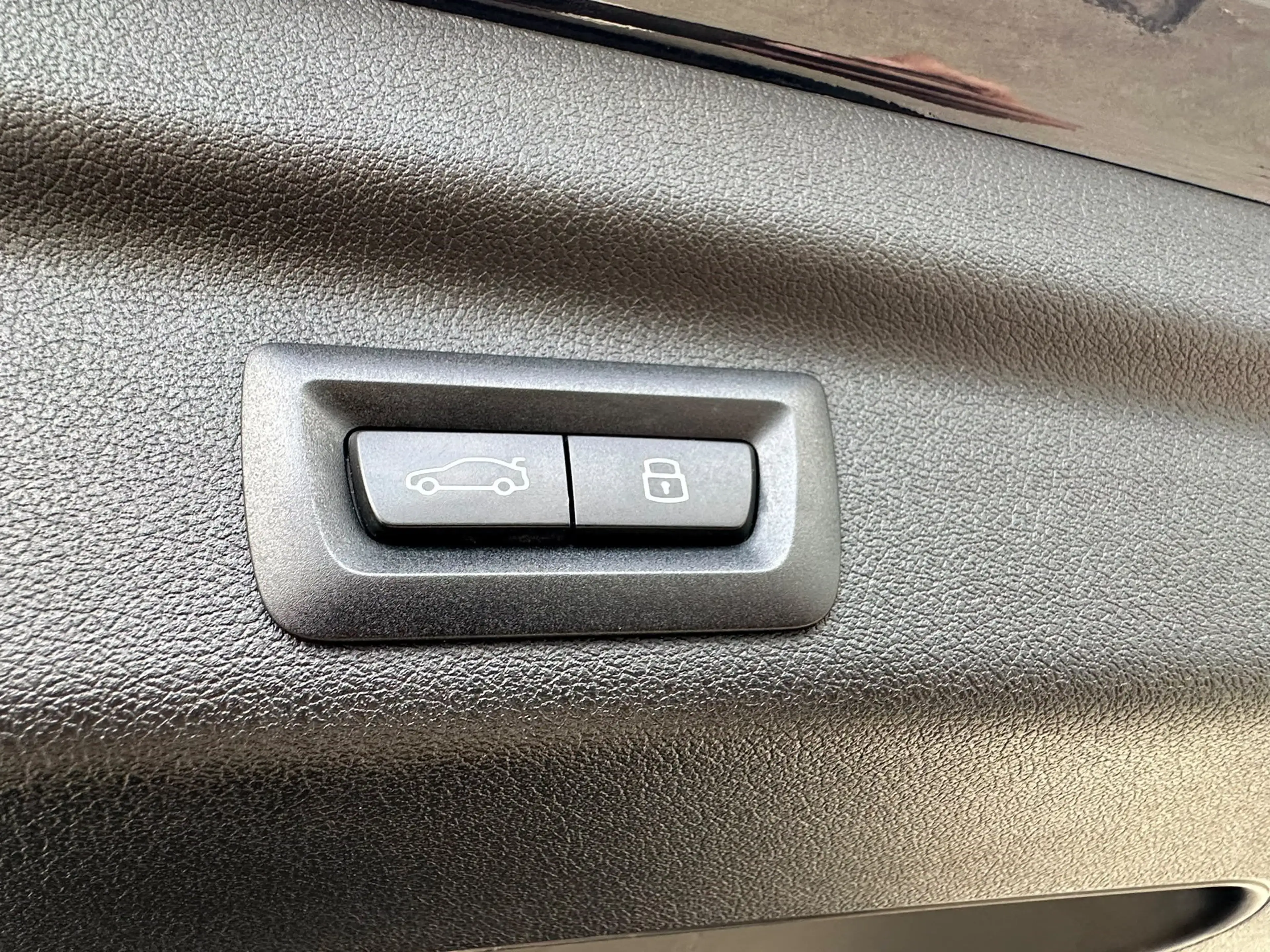 BMW 218 i Active Tourer Aut MSport AHK ACC LED DAB — photo 15