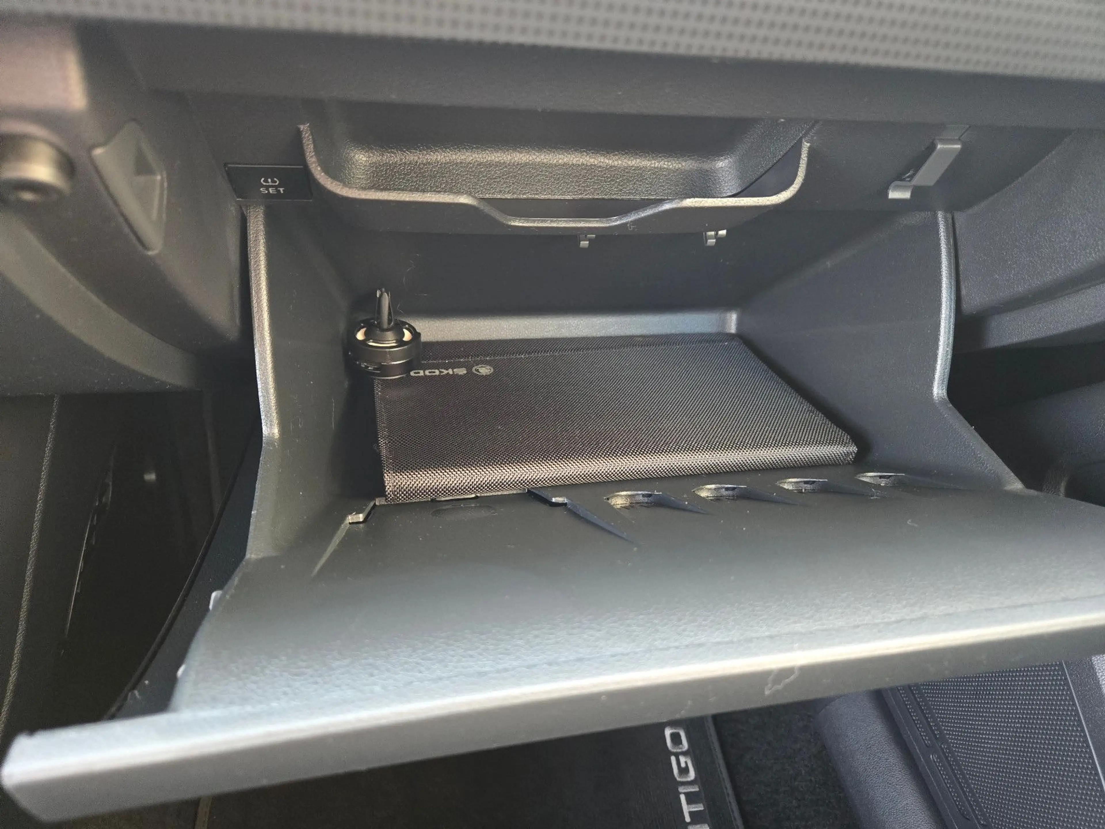 Skoda Citigo e iV Ambition — photo 14